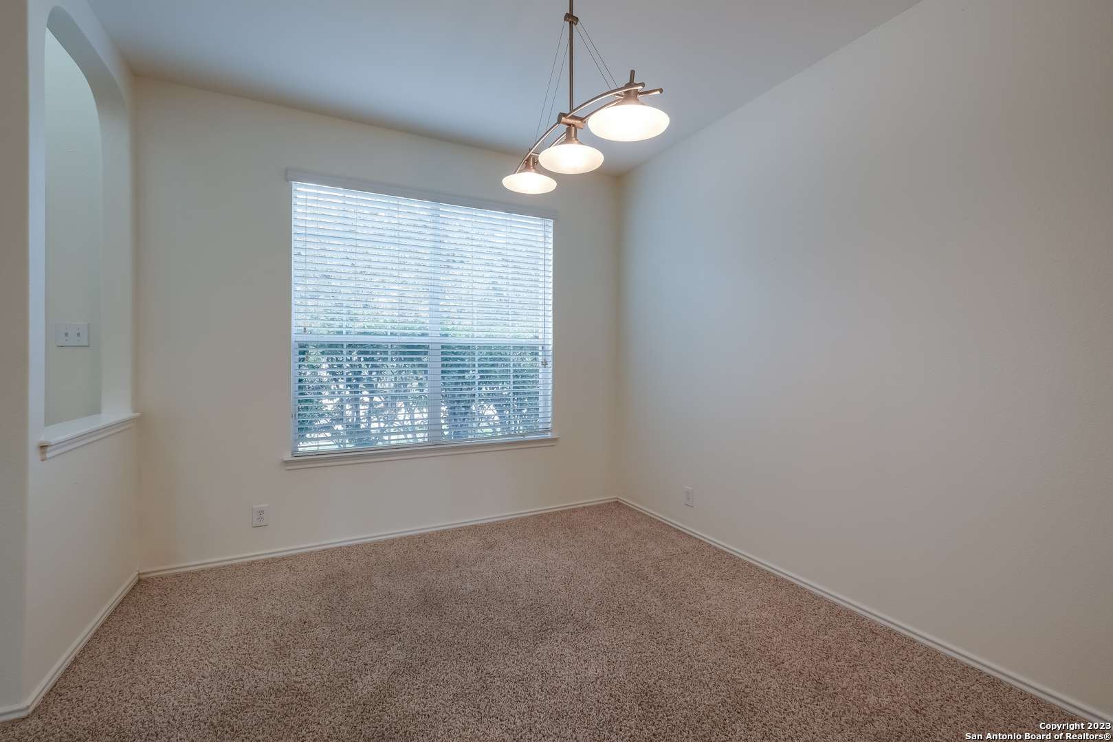 Helotes, TX 78023,13526 riverbank