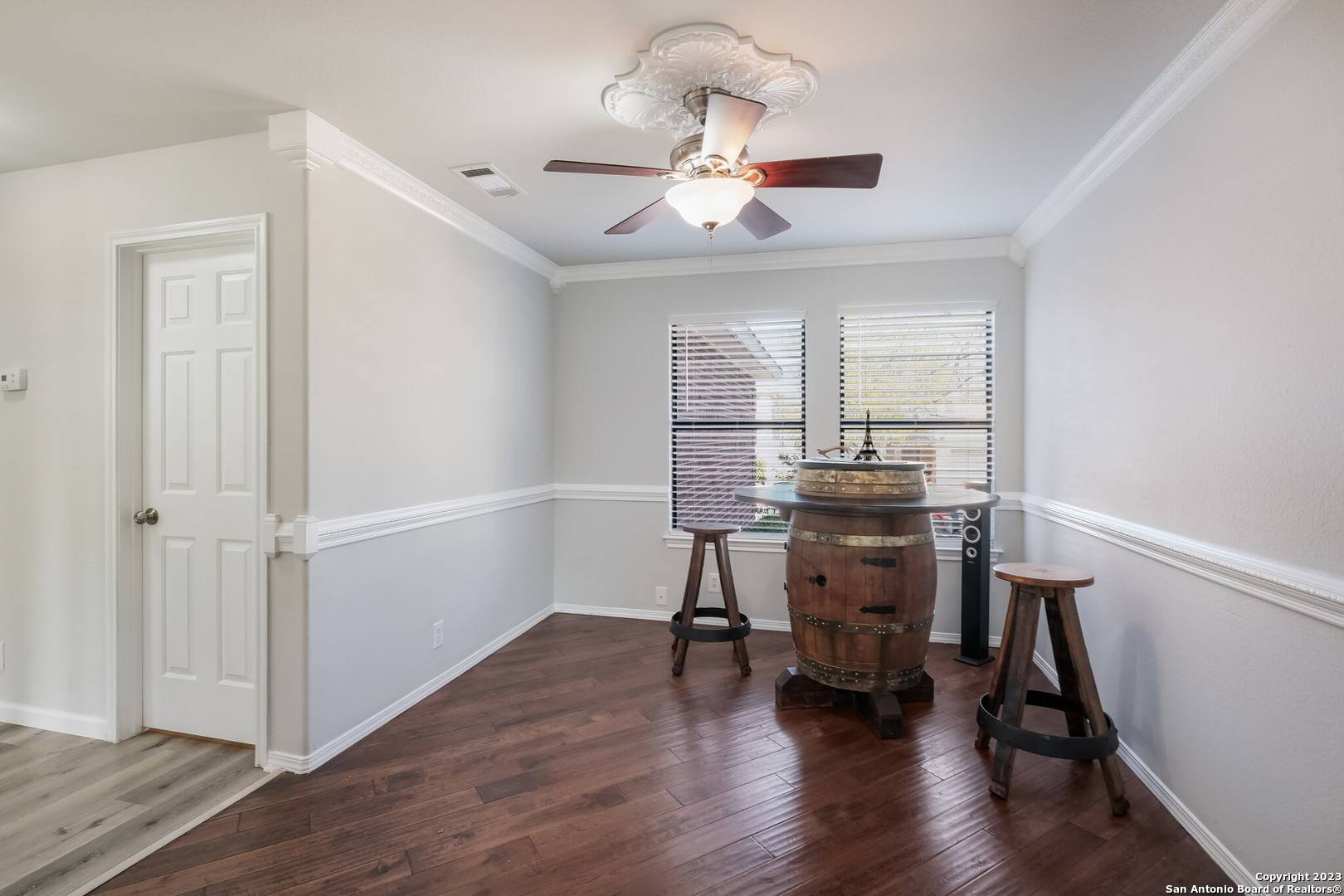 San Antonio, TX 78247,15107 kamary