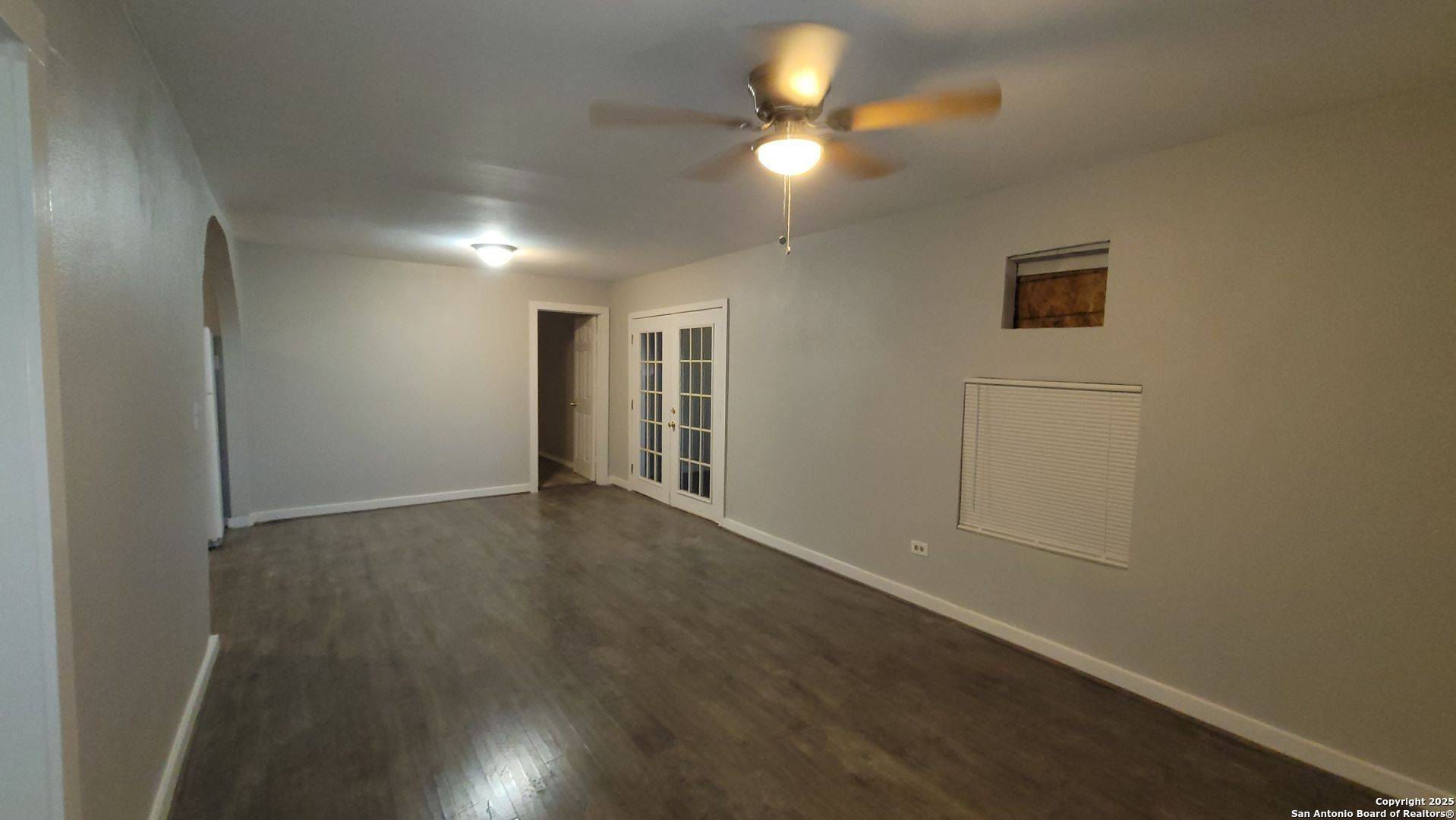 San Antonio, TX 78207,3206 El Paso