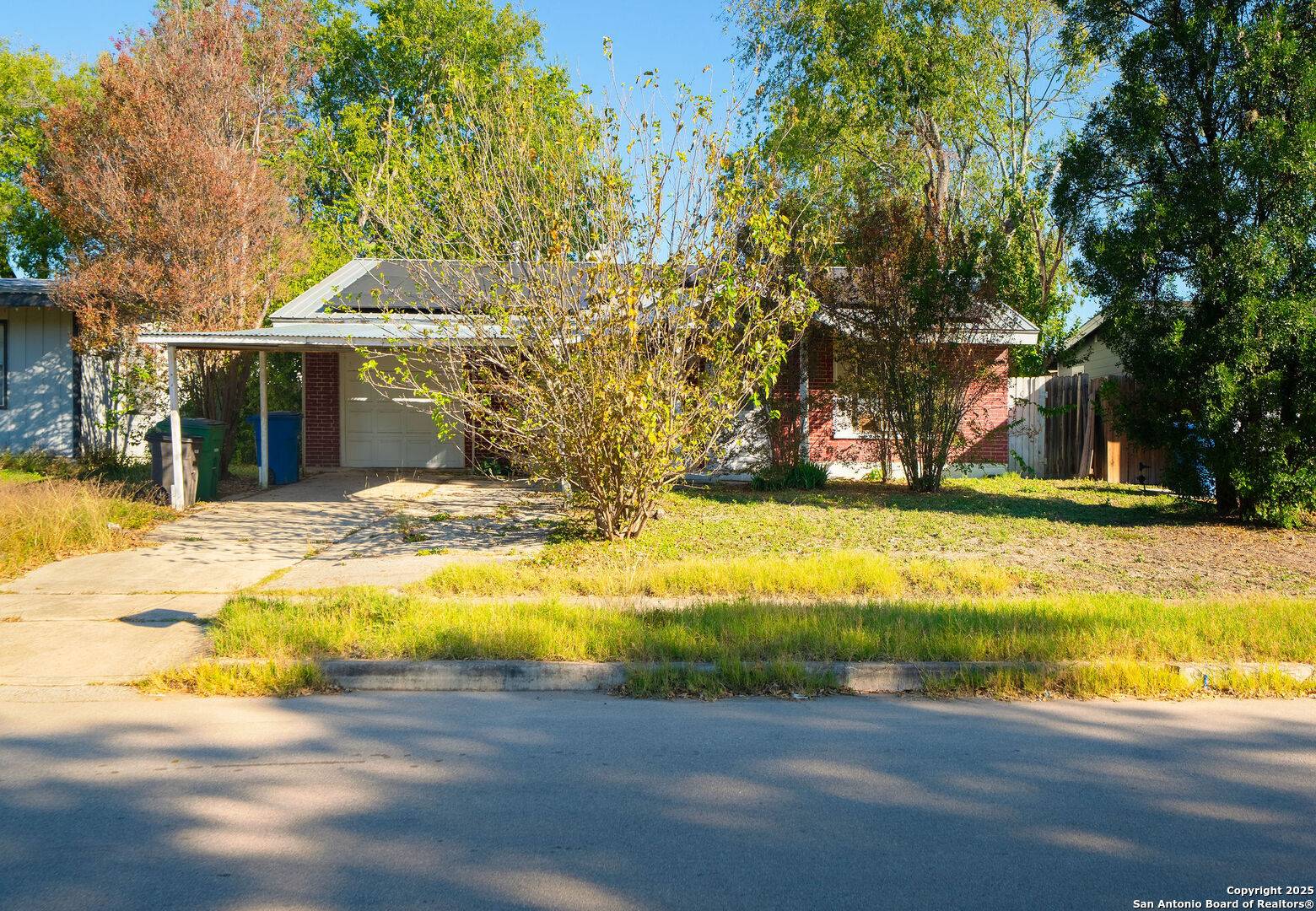 San Antonio, TX 78218,5135 Village Lawn