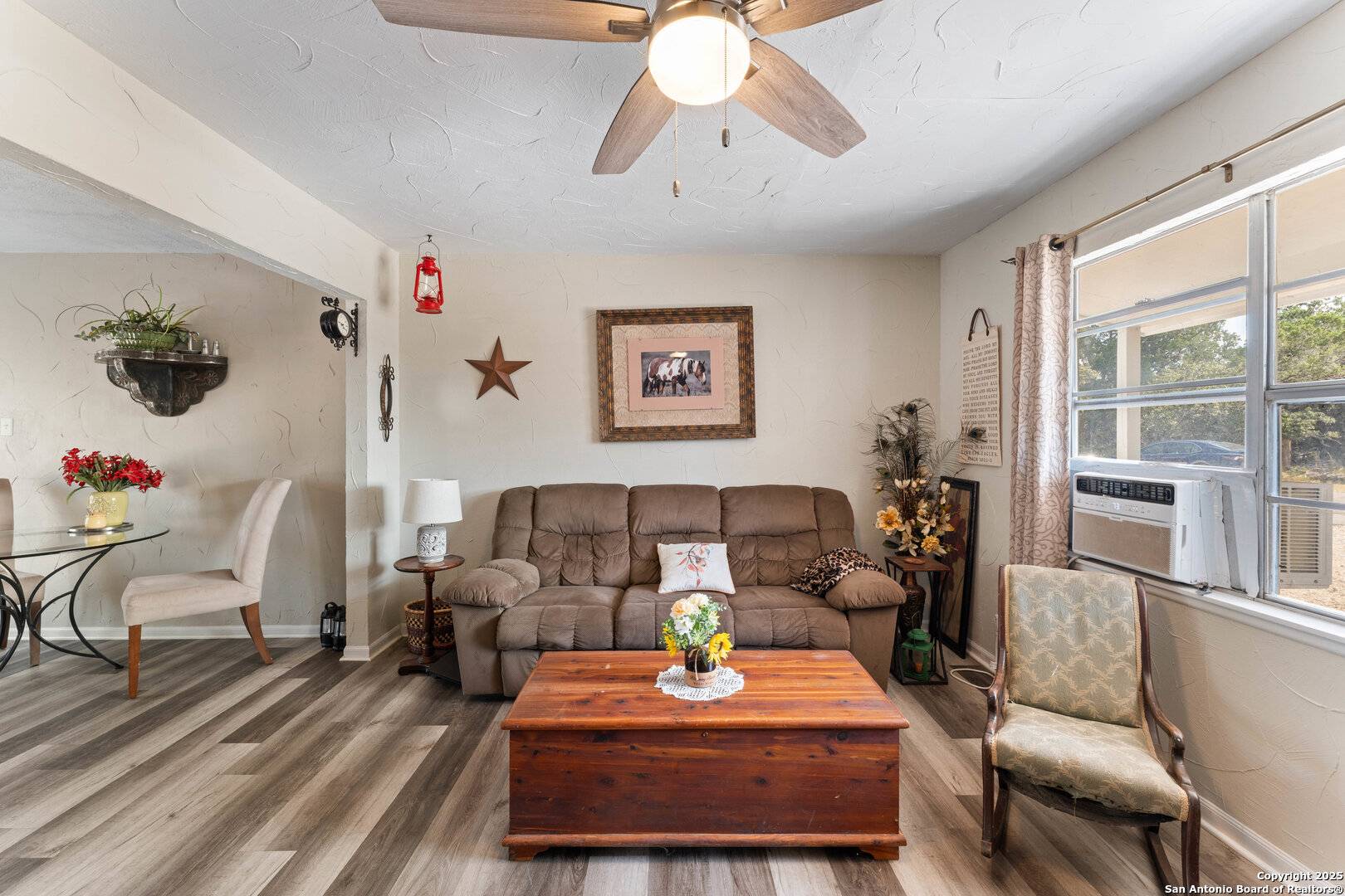 Canyon Lake, TX 78133,1843 Rhinestone