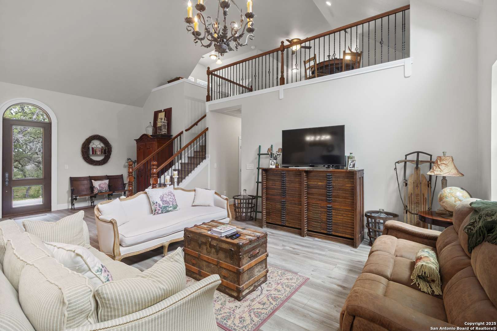 Pipe Creek, TX 78063-7164,792 ALAMO BEACH RD