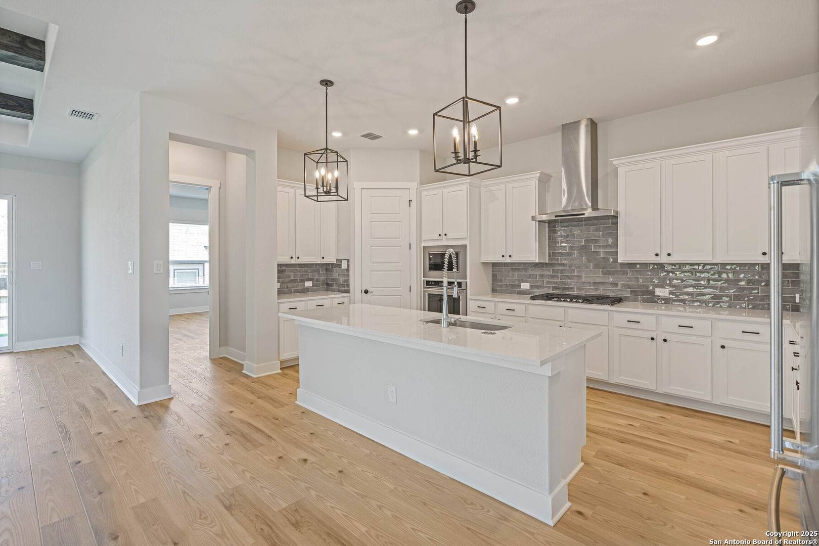 Castroville, TX 78009,290 Lawrence Drive