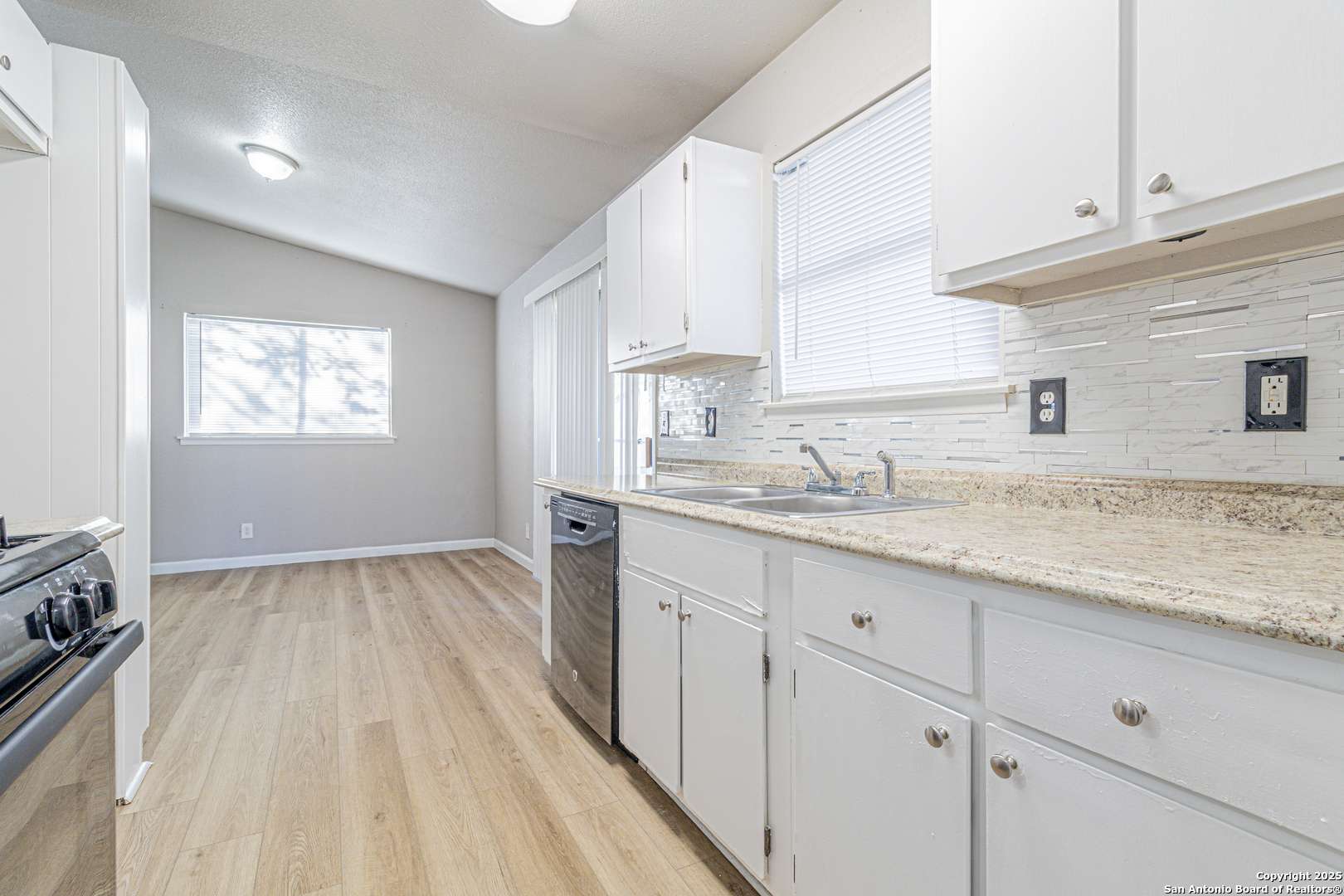 San Antonio, TX 78242,6134 Cedar Valley