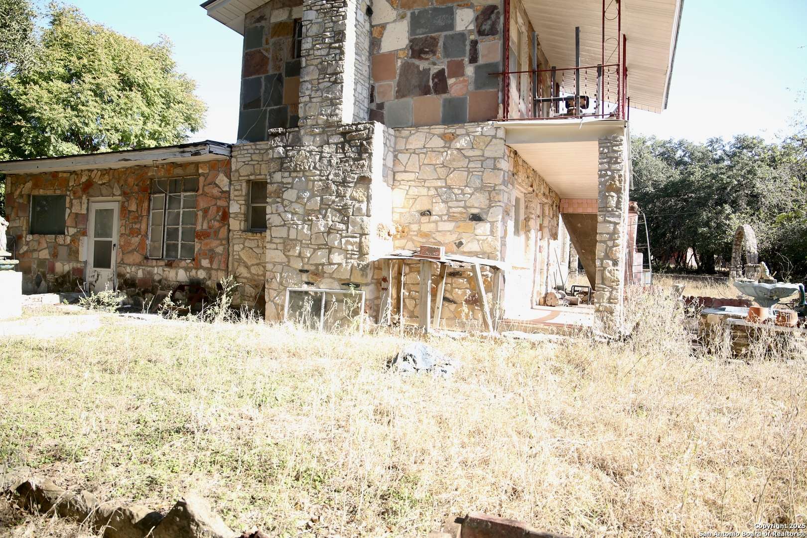 Lakehills, TX 78063,550 Spur