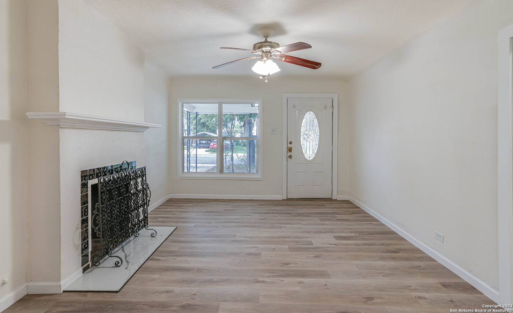 San Antonio, TX 78228,2626 mistletoe