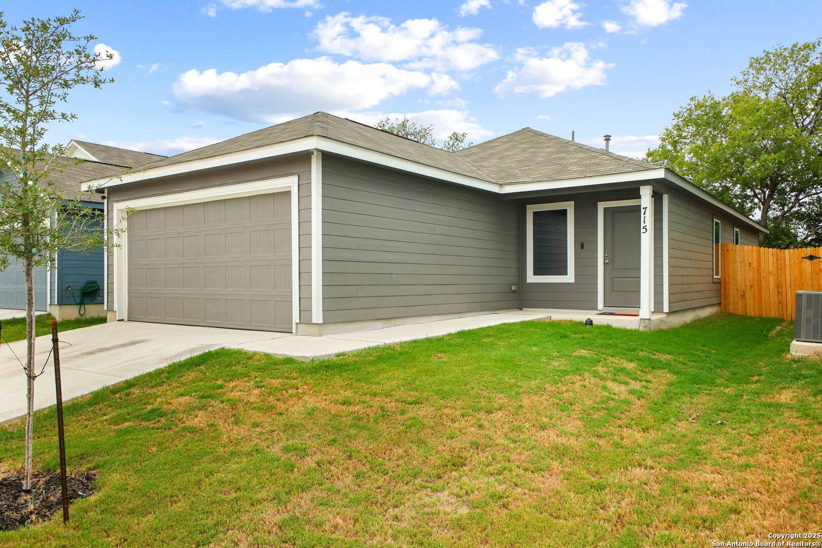 San Antonio, TX 78227,715 Wildcatters