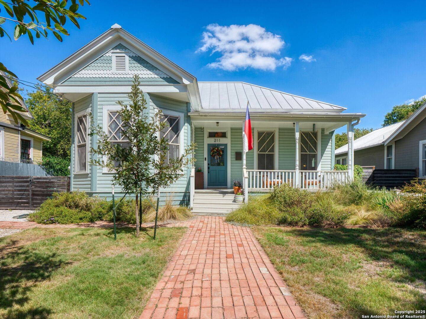 San Antonio, TX 78210,211 Devine Street