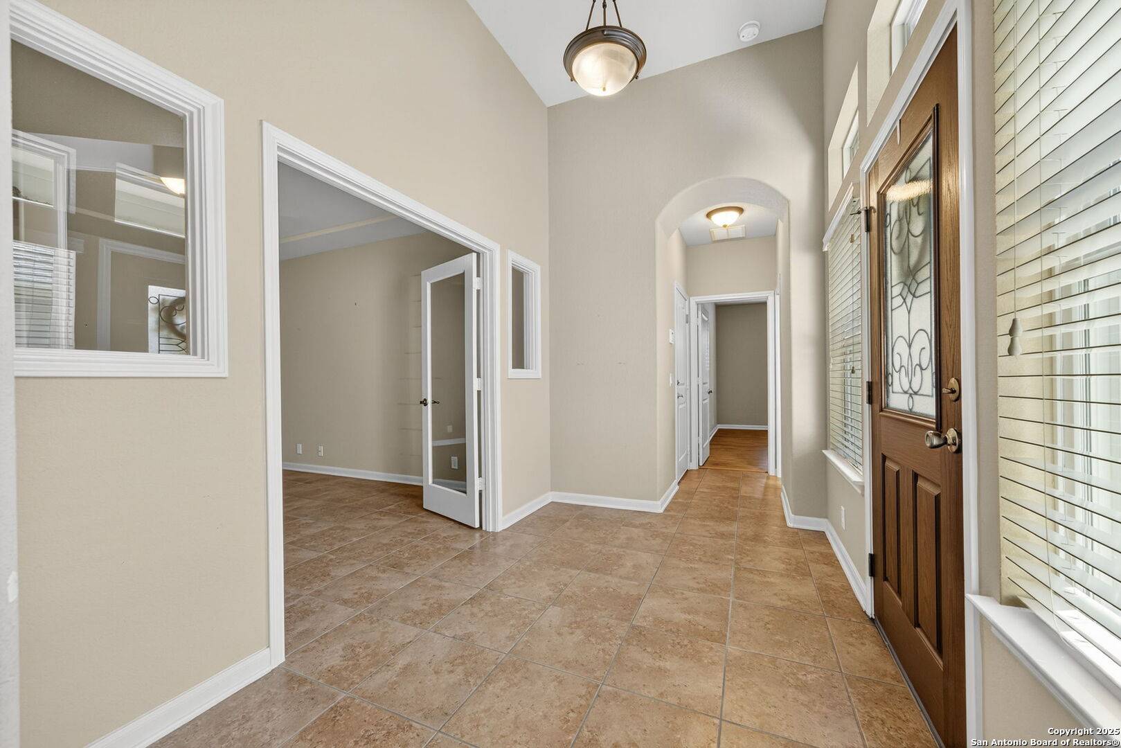 San Antonio, TX 78260,331 Mirror Lk