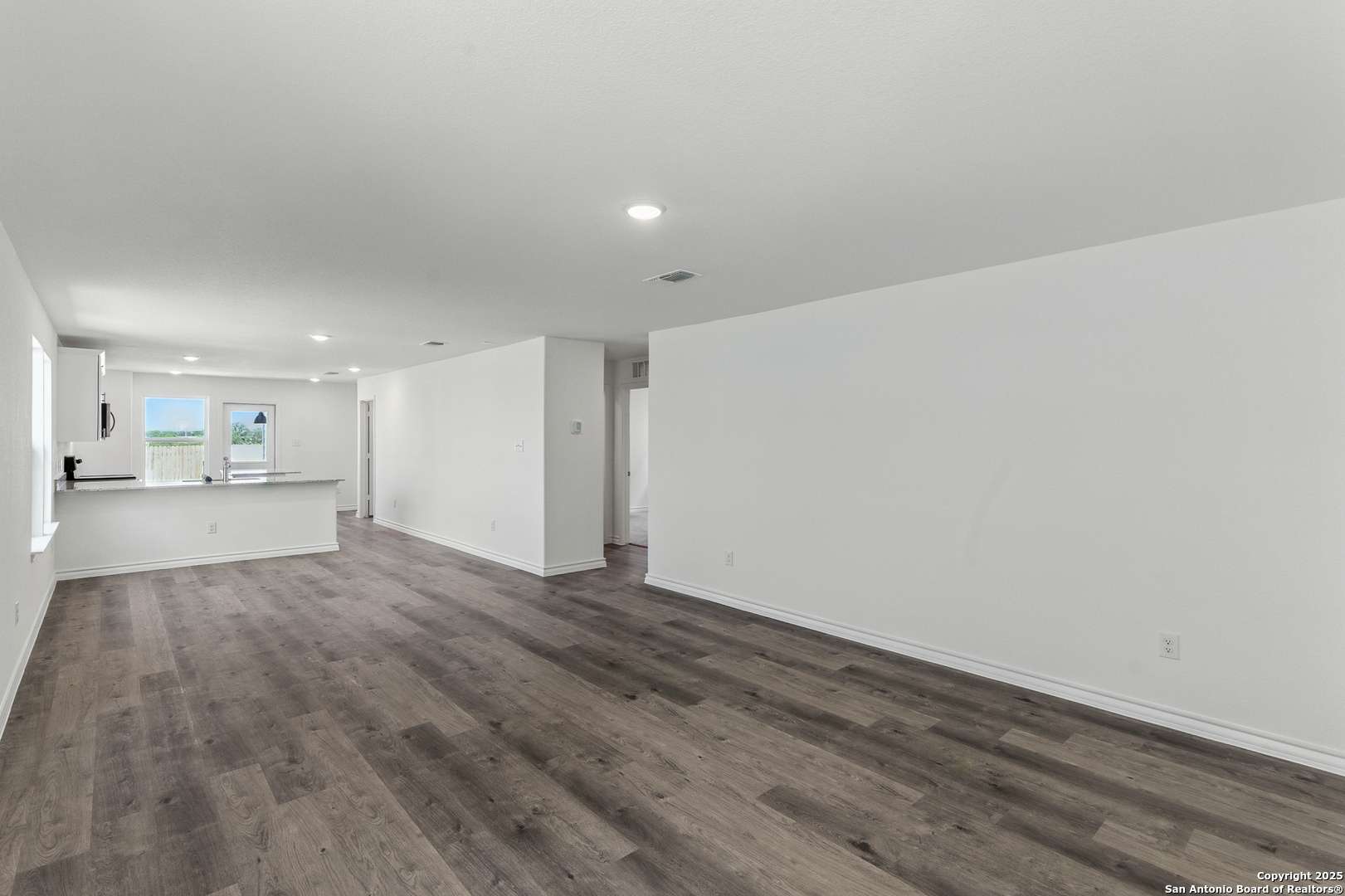 New Braunfels, TX 78130,946 Bluegrass Pt