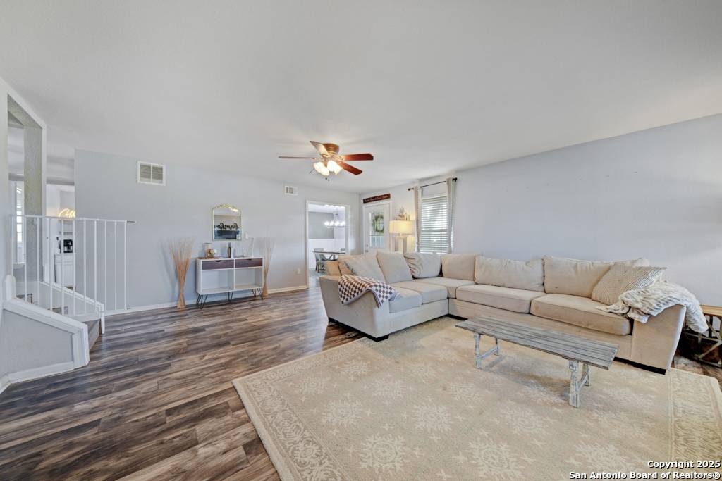 Seguin, TX 78155,1510 Timmermann