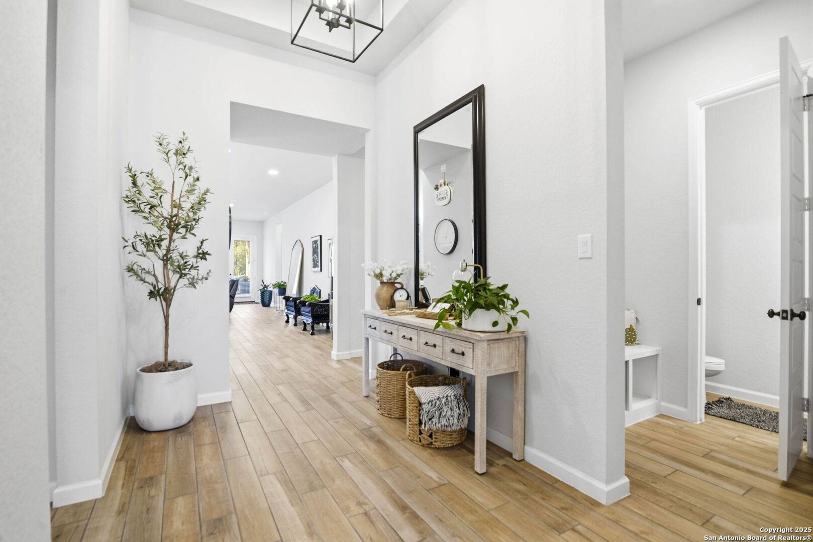 San Antonio, TX 78245,911 Swenson