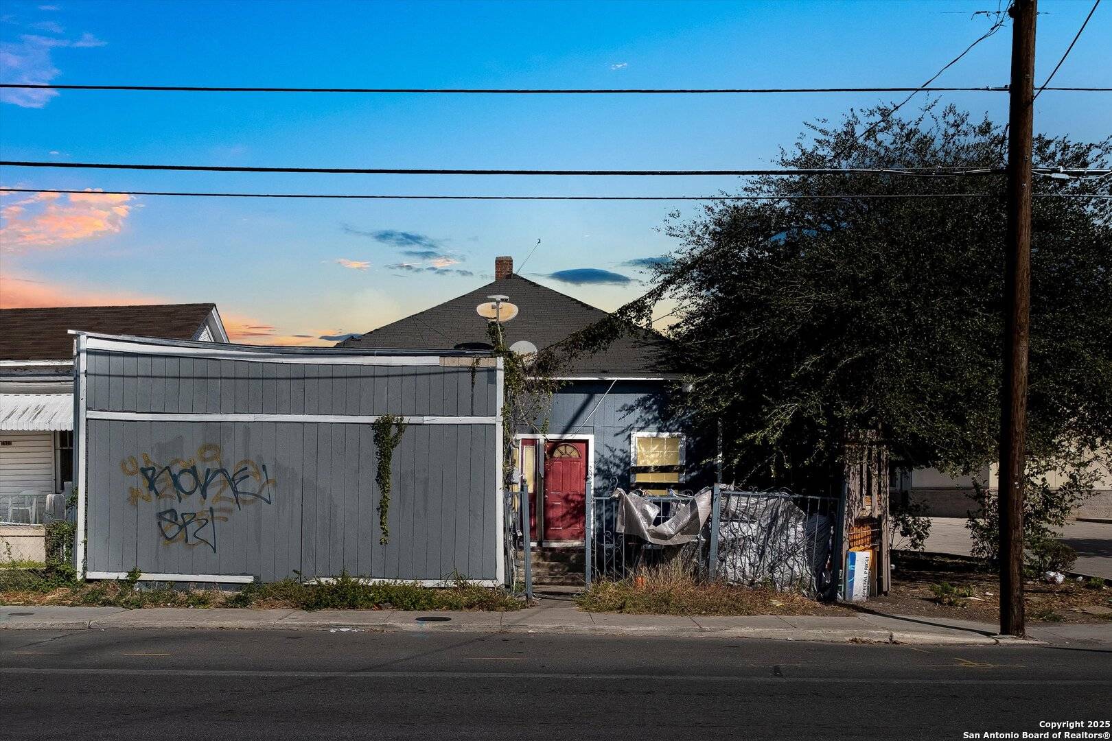 San Antonio, TX 78207,2925 W Commerce St