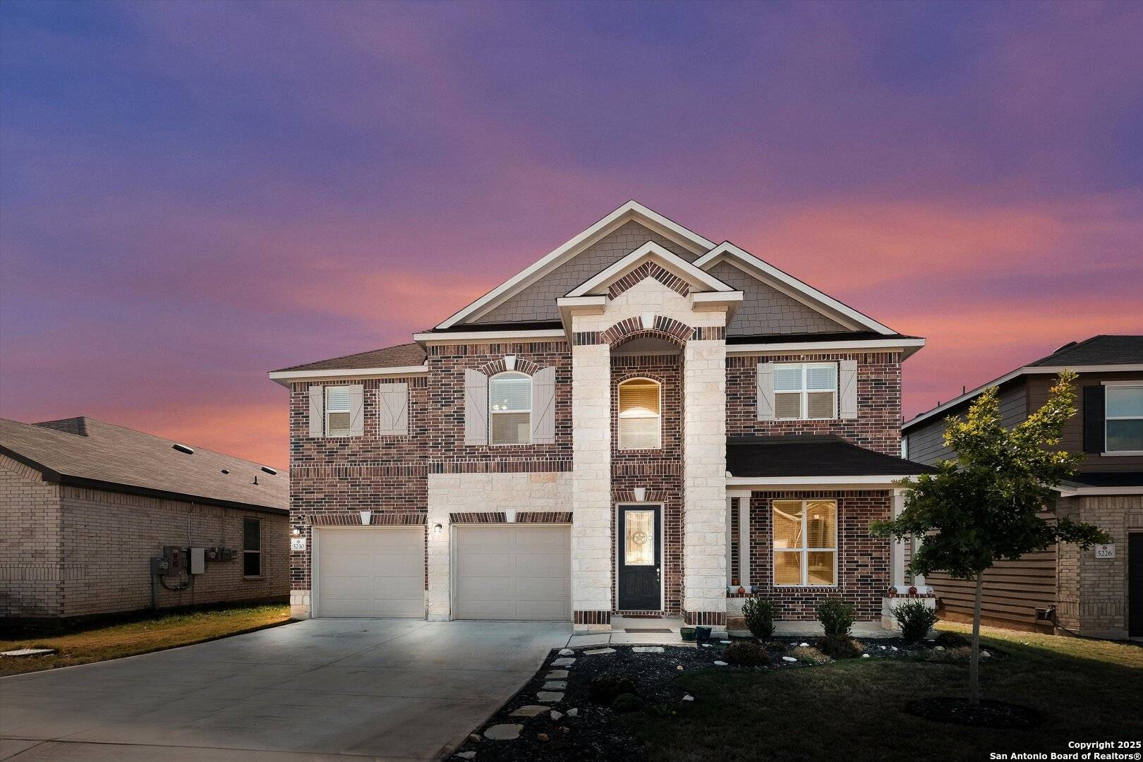 San Antonio, TX 78261,5230 Wolf Bane