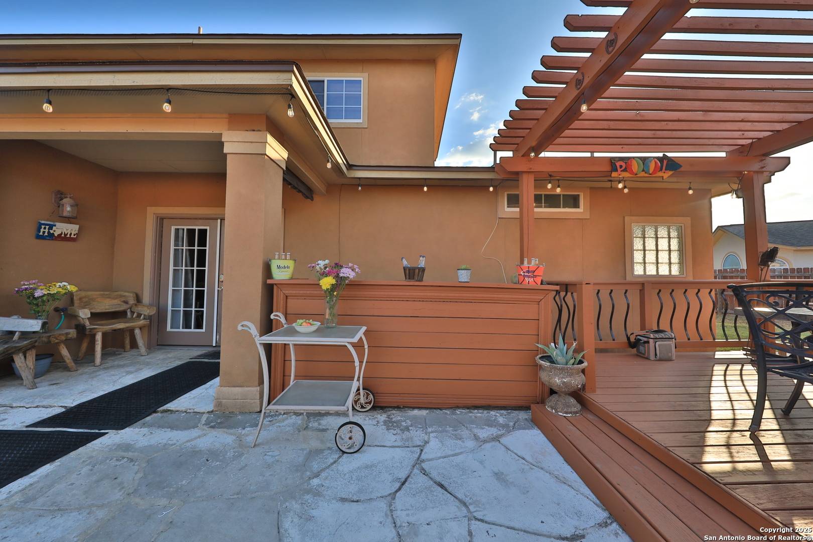 San Antonio, TX 78221