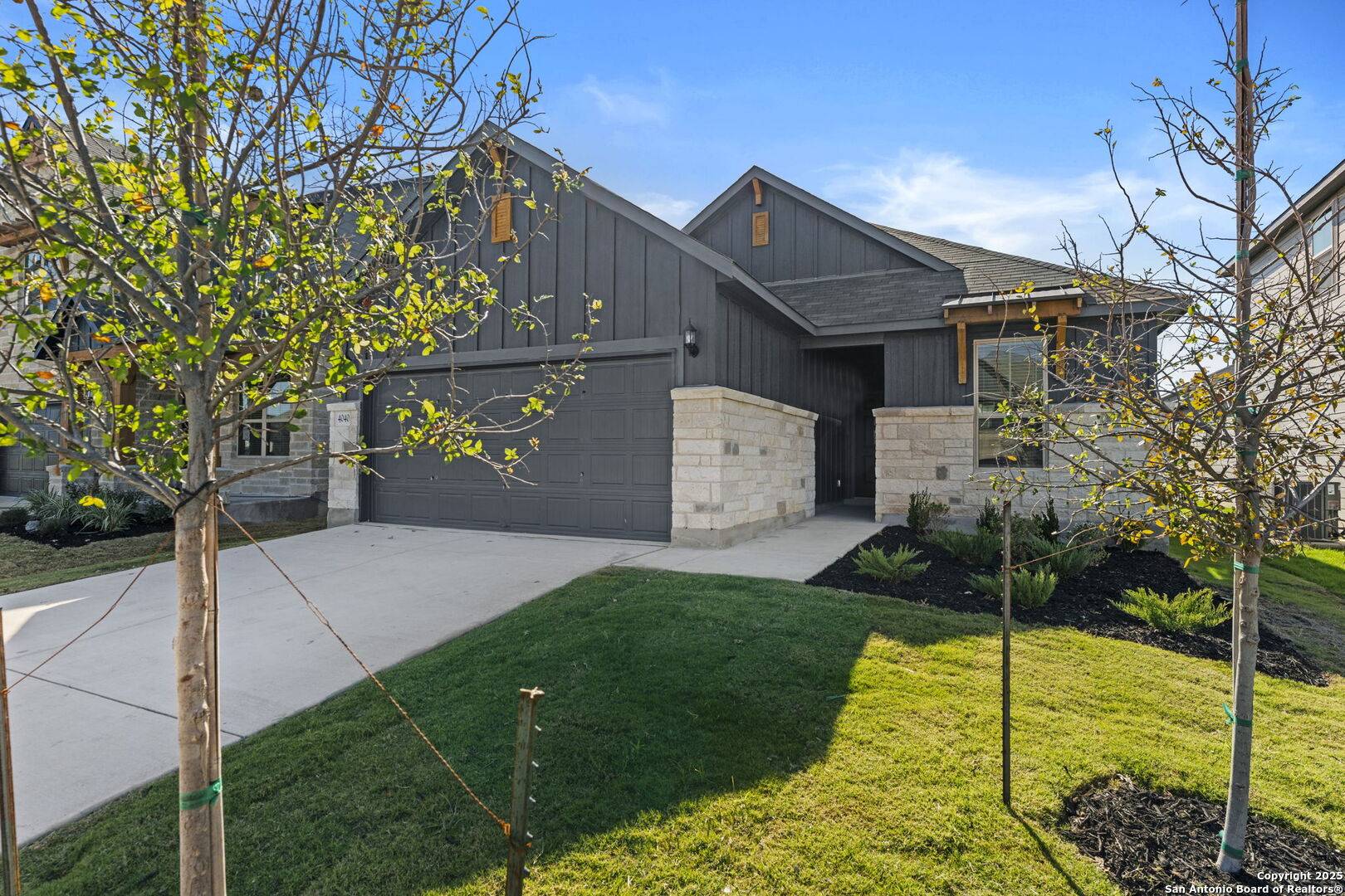 Seguin, TX 78155,4040 Paddock Trl