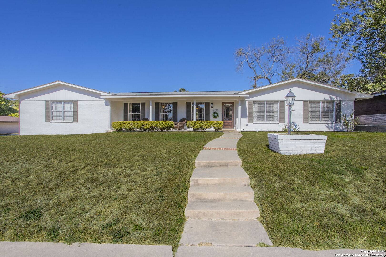 San Antonio, TX 78230,2731 Hopeton Drive