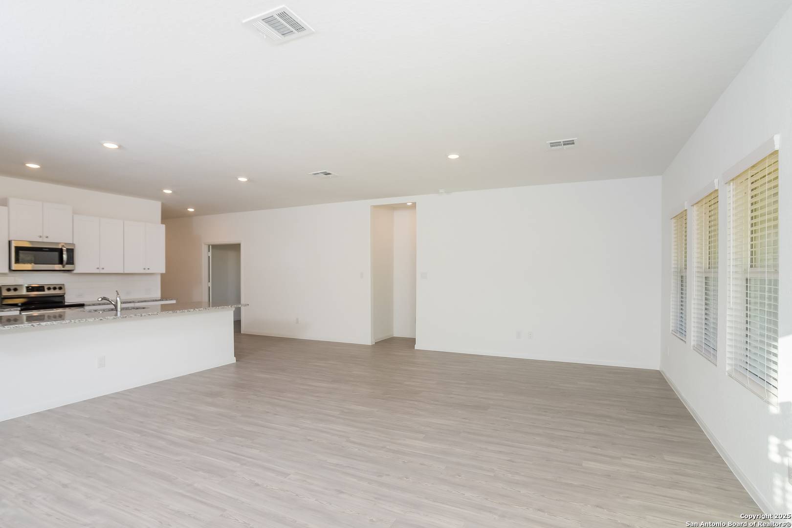 New Braunfels, TX 78132,6141 Treadle