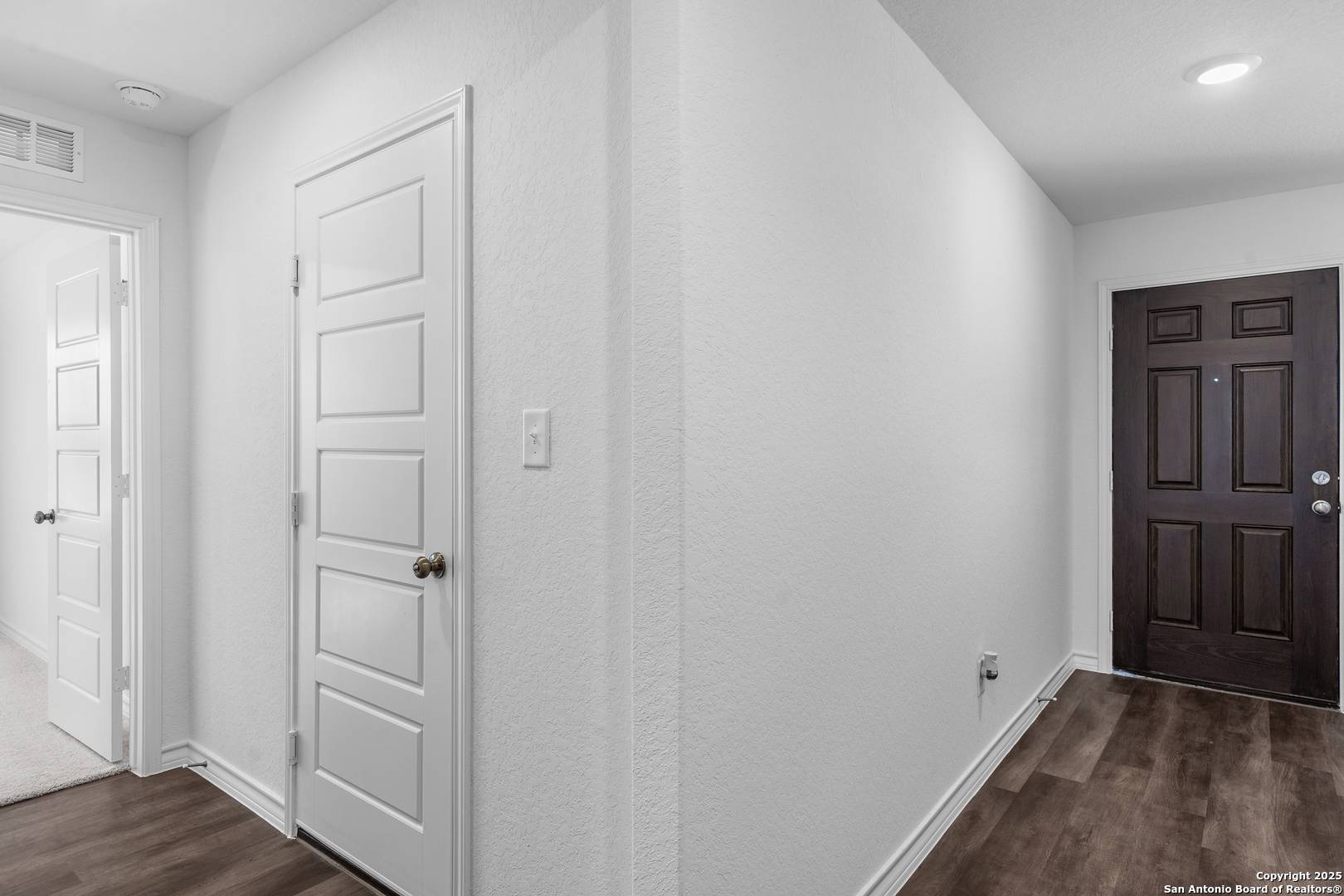 Seguin, TX 78155,4052 BERMUDA LN