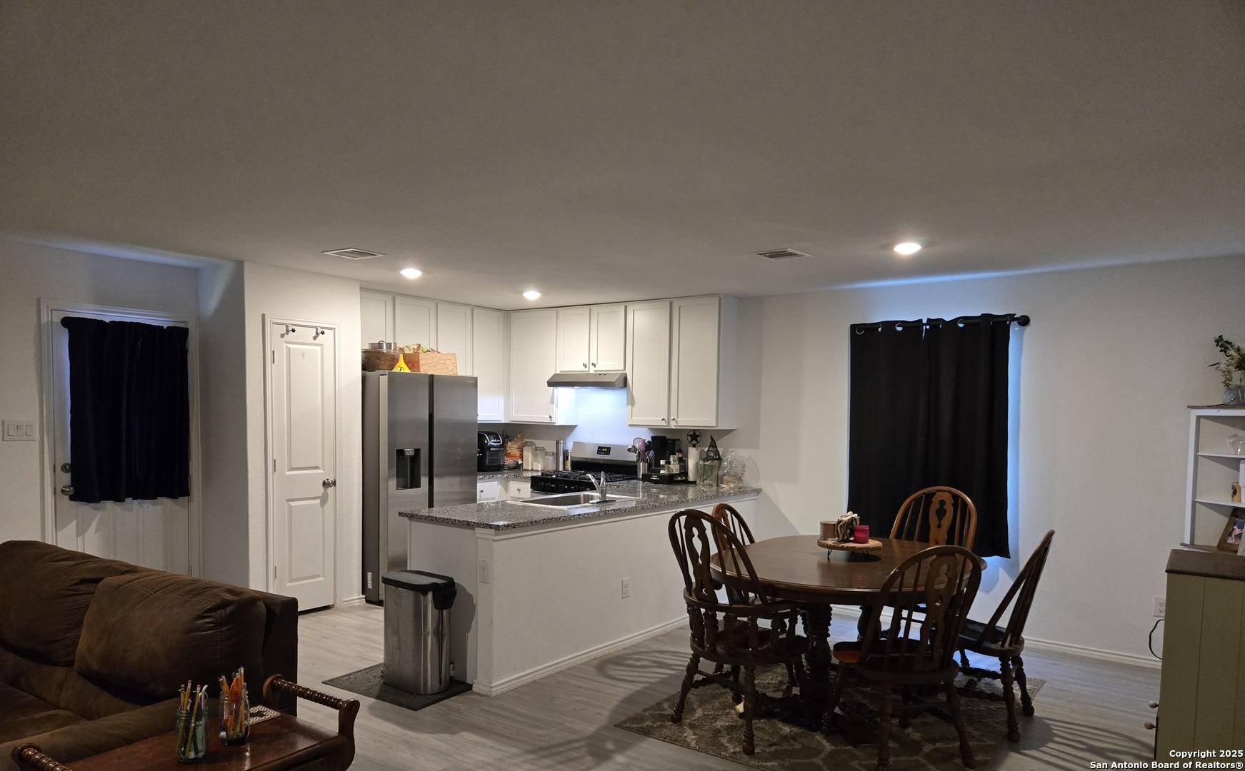 Converse, TX 78109,2815 Millikan Dr.