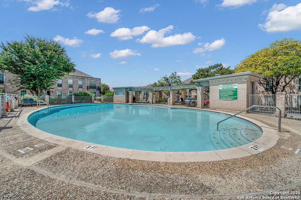 San Antonio, TX 78209,102 Ruelle UNIT 200B