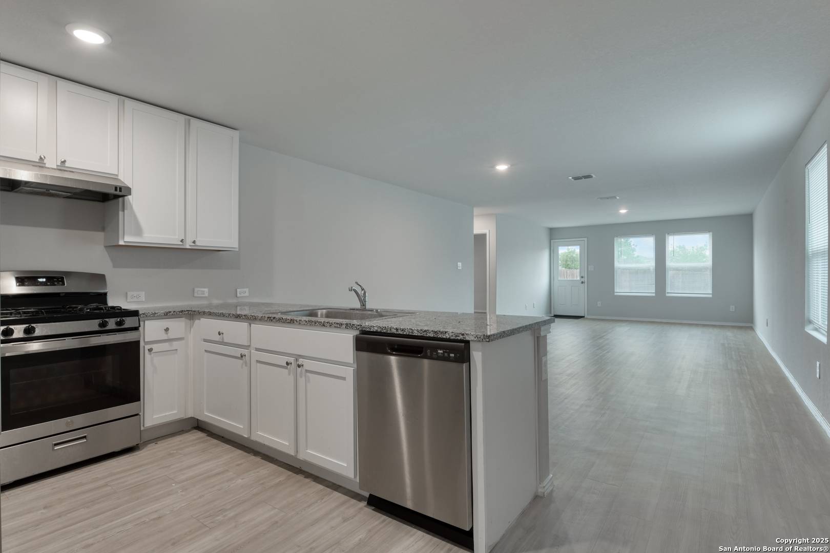 San Antonio, TX 78245,8535 Western Tanager