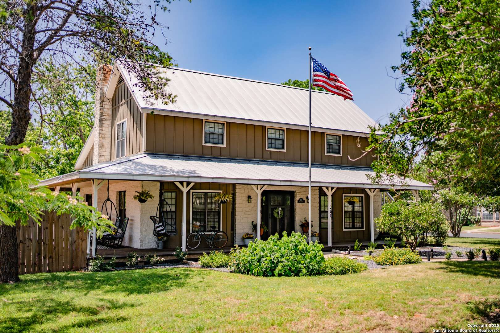 Fredericksburg, TX 78624,611 W Burbank St