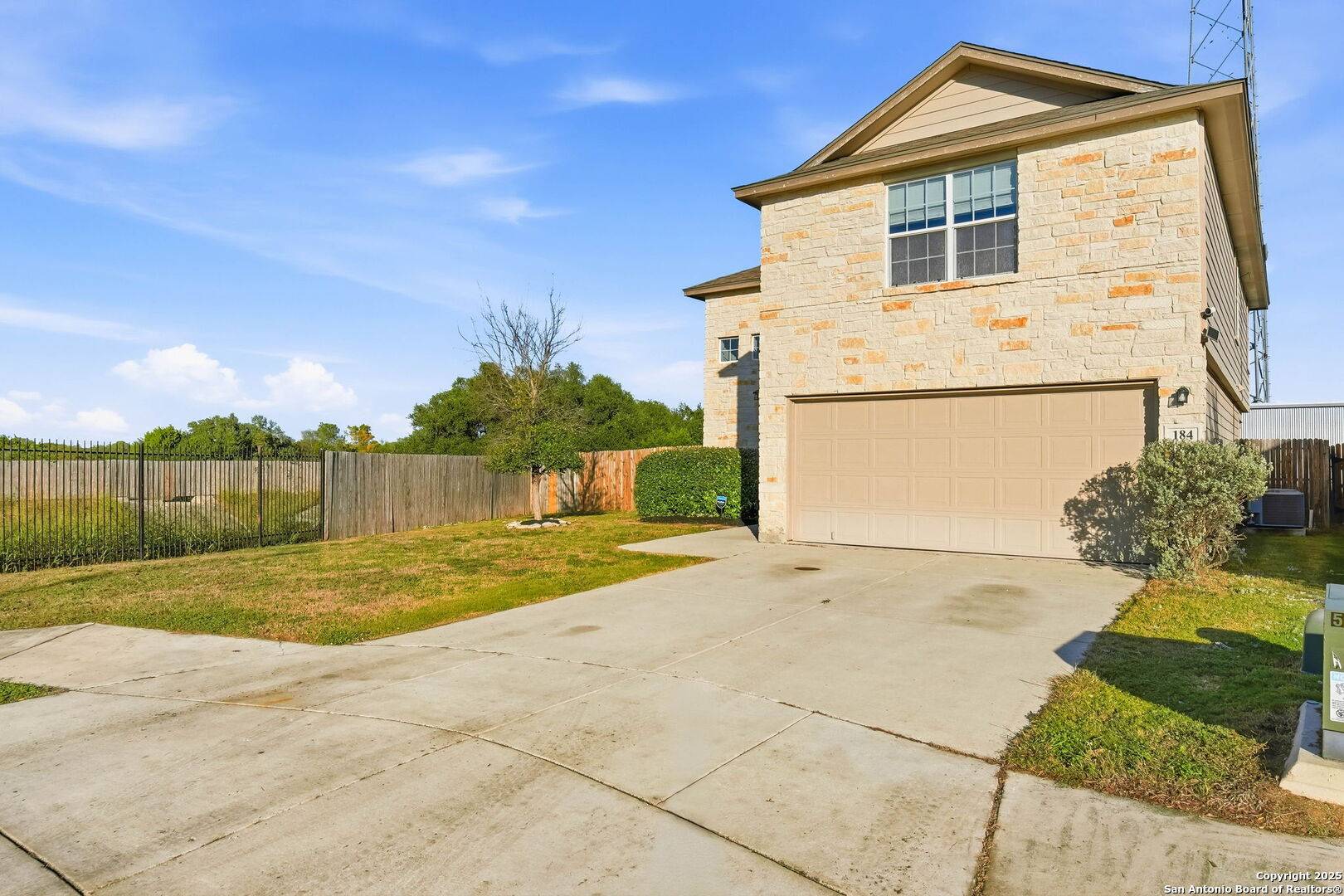 Boerne, TX 78015,184 Jolie Circle