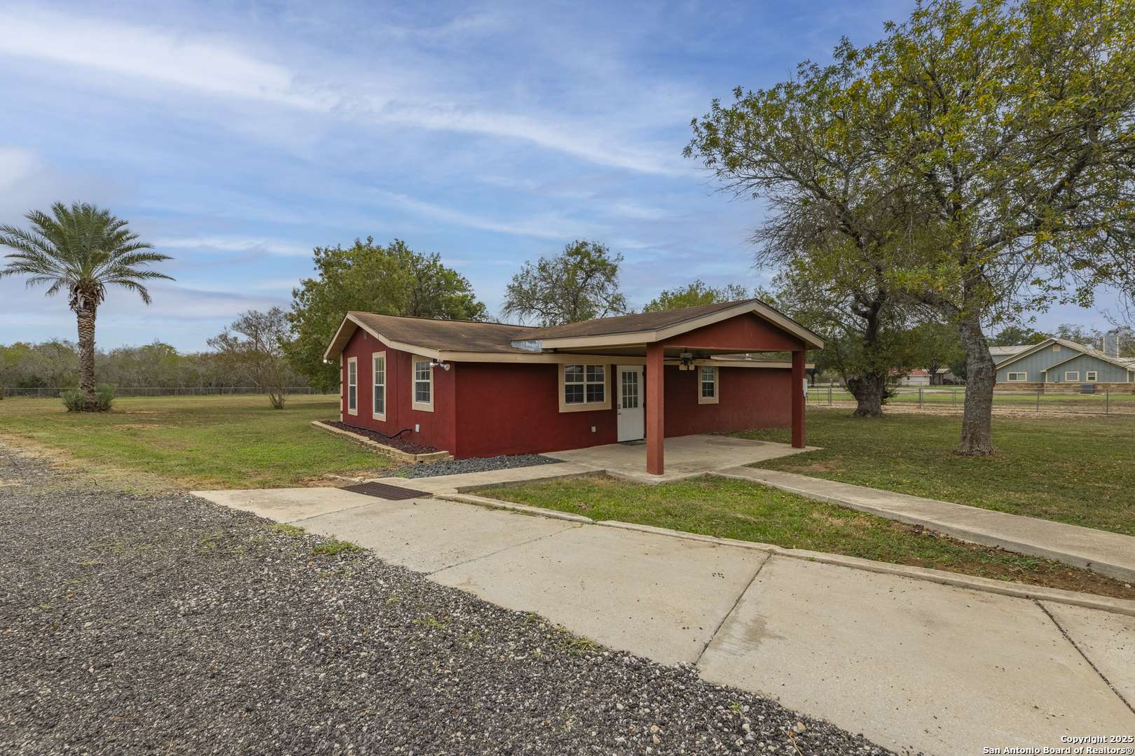 Atascosa, TX 78002,16097 Trawalter Rd