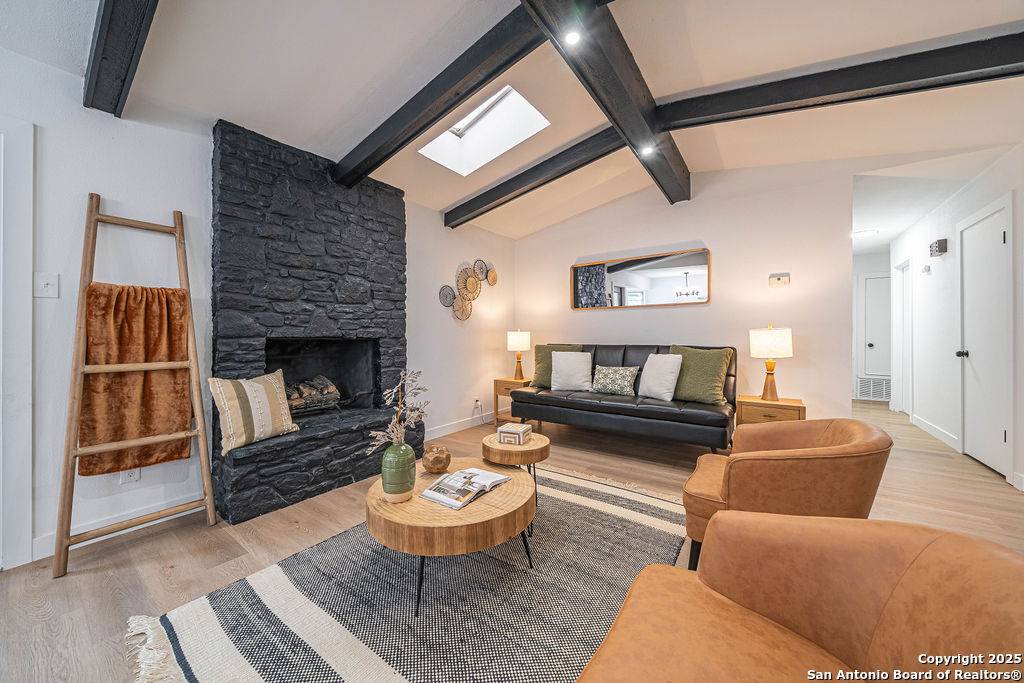 Live Oak, TX 78233,7817 Hollow Oak