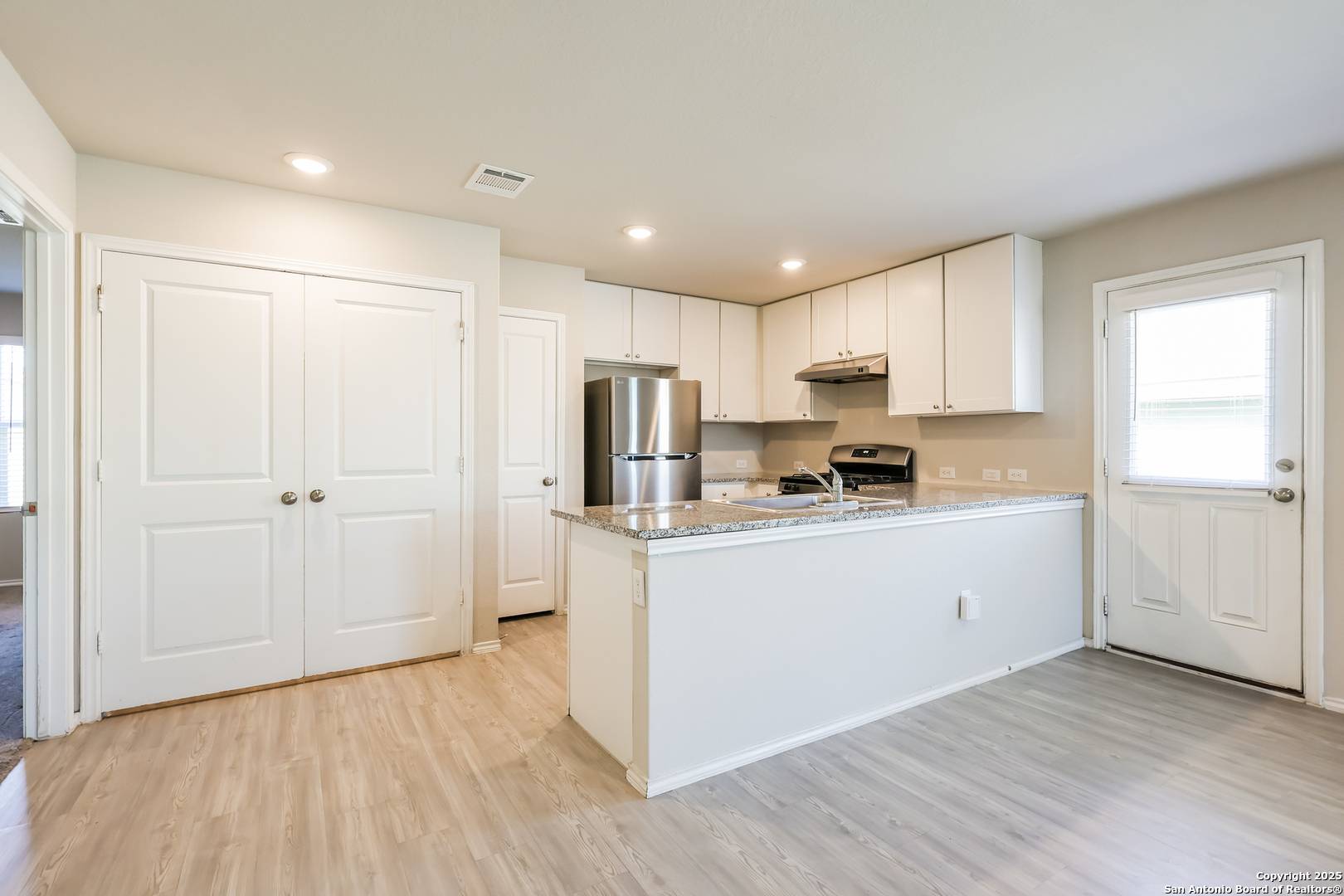 San Antonio, TX 78252,6419 Pickaxe