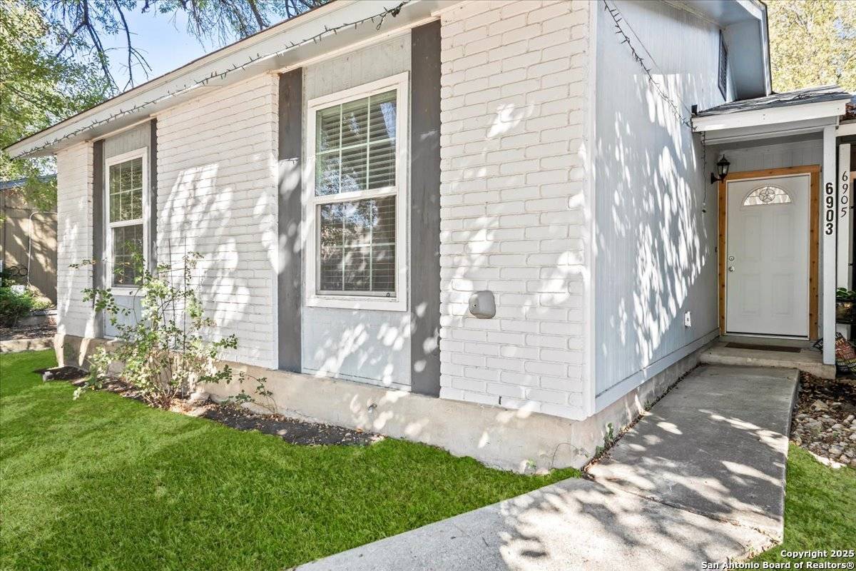 San Antonio, TX 78239,6903 Neston Dr