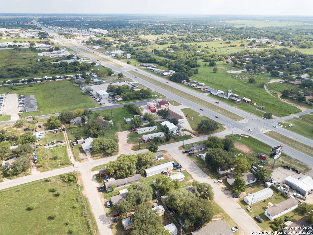 Floresville, TX 78114,1804 Sutherland Springs