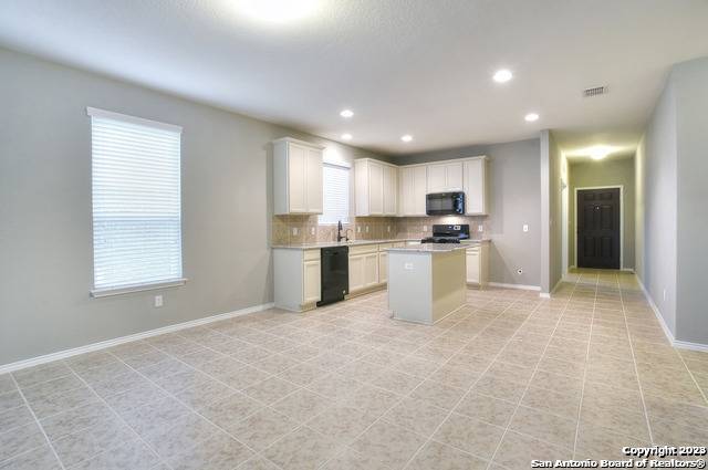 San Antonio, TX 78245-4737,1443 KEDROS