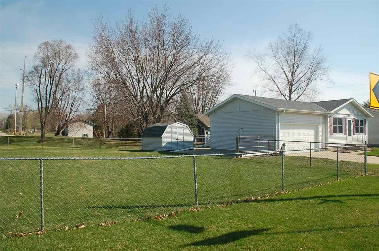 Oelwein, IA 50662,407 Lincoln Drive NE