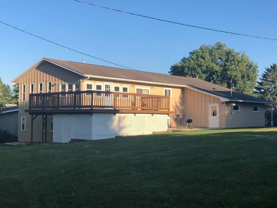 West Union, IA 52175,111 Otter ST