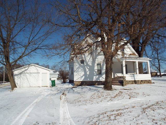 Arlington, IA 50606,962 Upper ST