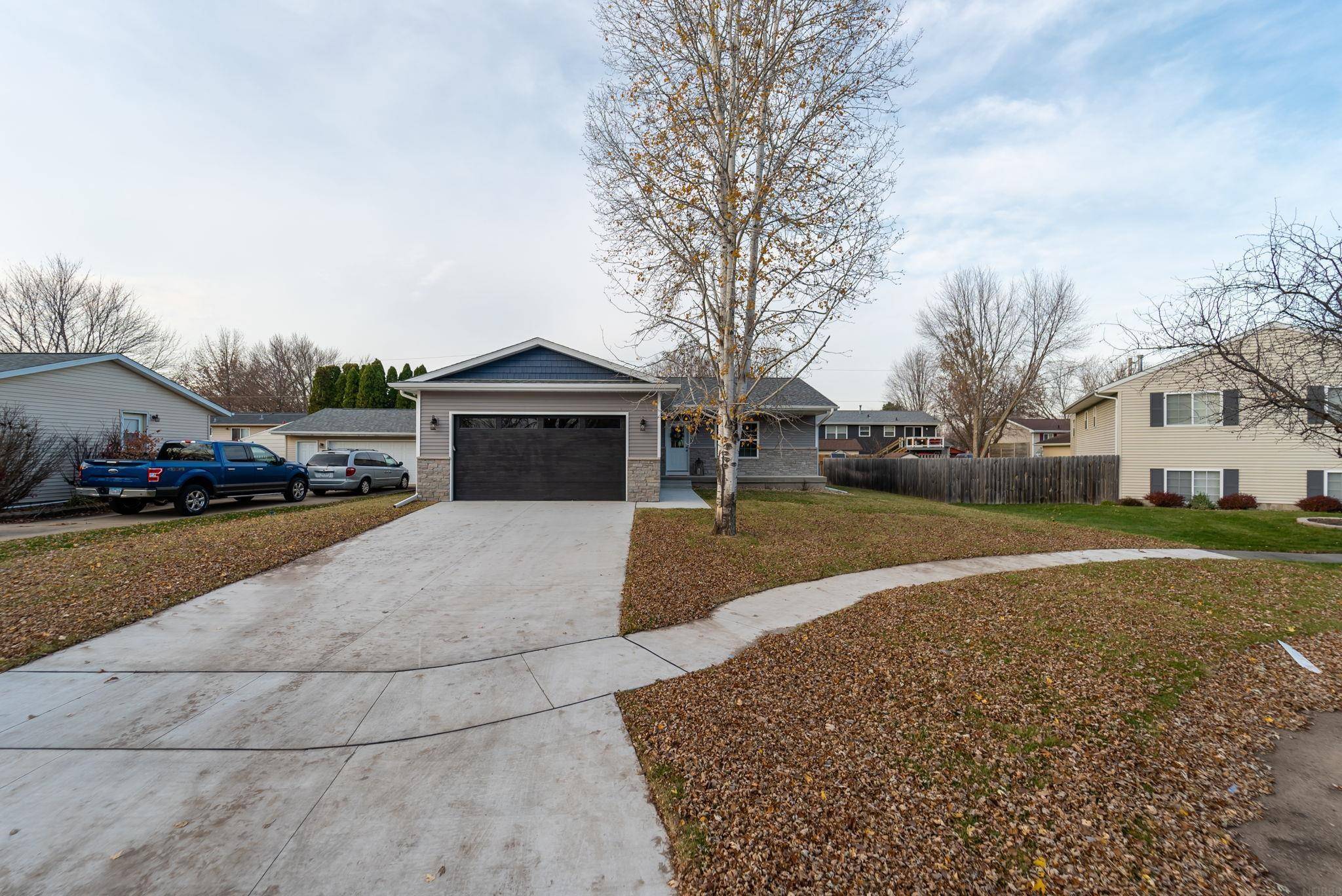 Waterloo, IA 50701,1600 Lark LN