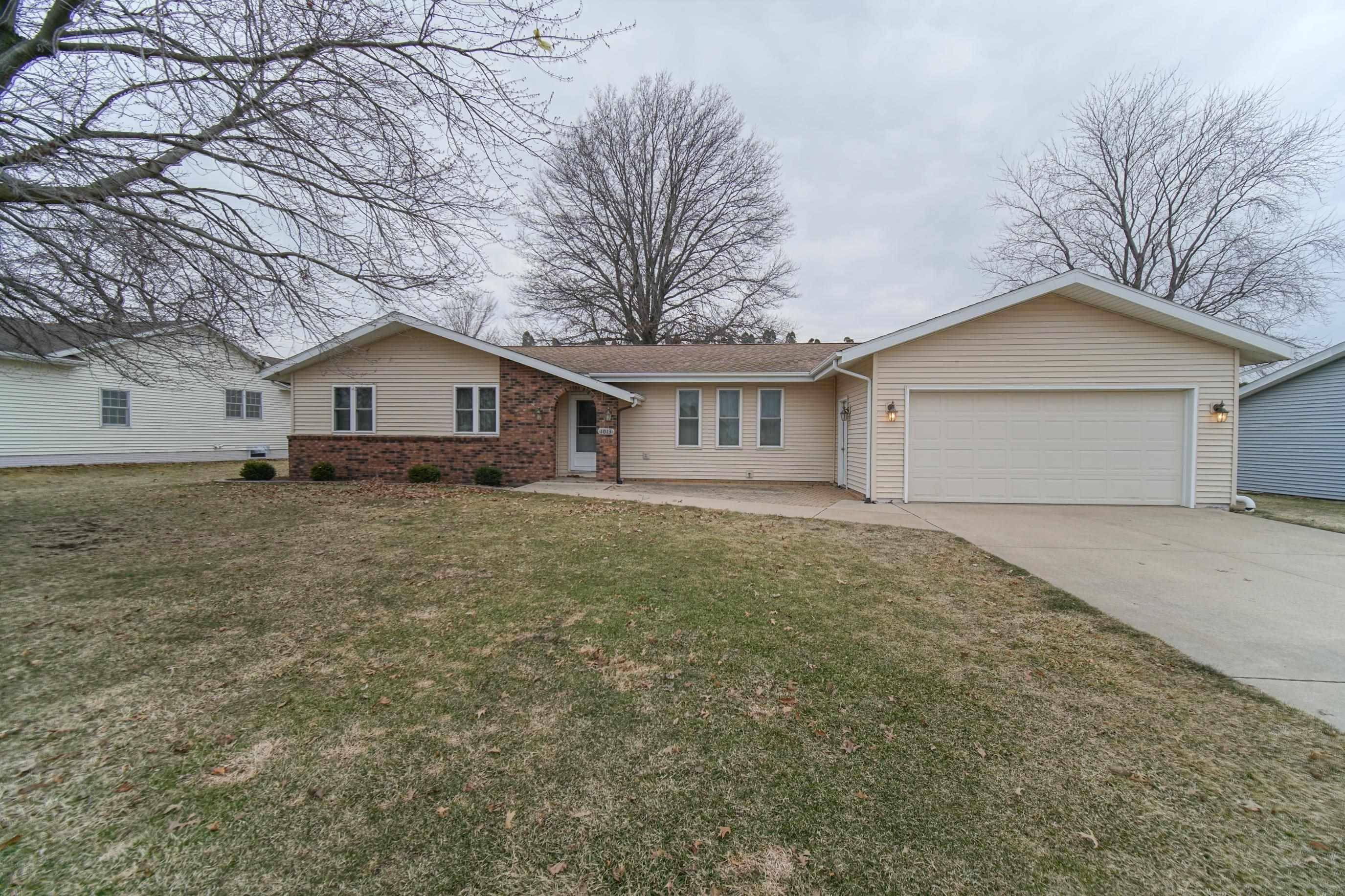 Parkersburg, IA 50665,1013 PLEASANT DR