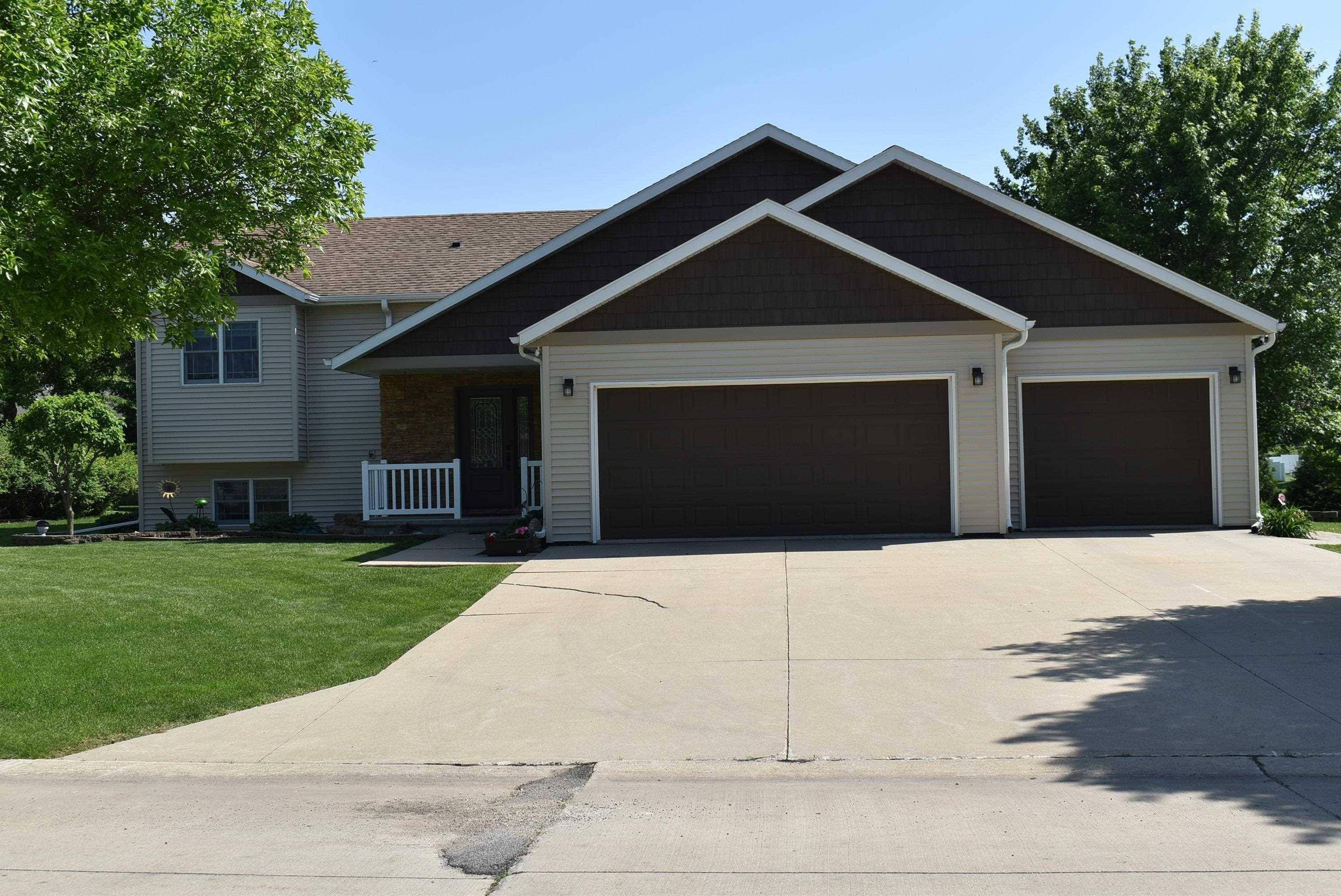 Osage, IA 50461,6 Elm CT