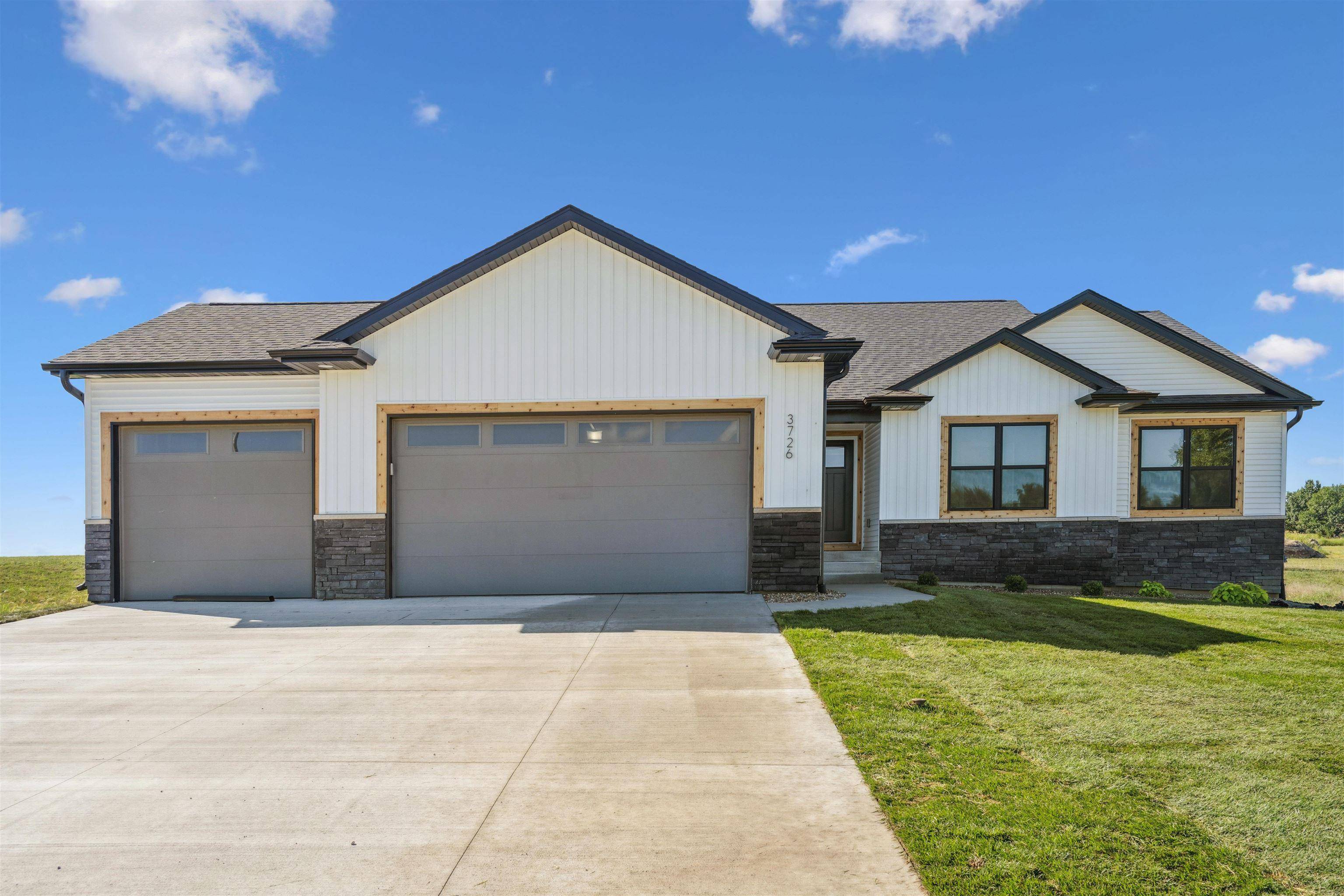 Cedar Falls, IA 50613,3726 Broomfield DR