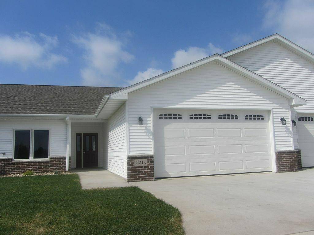 Cedar Falls, IA 50613,455 Autumn LN #4