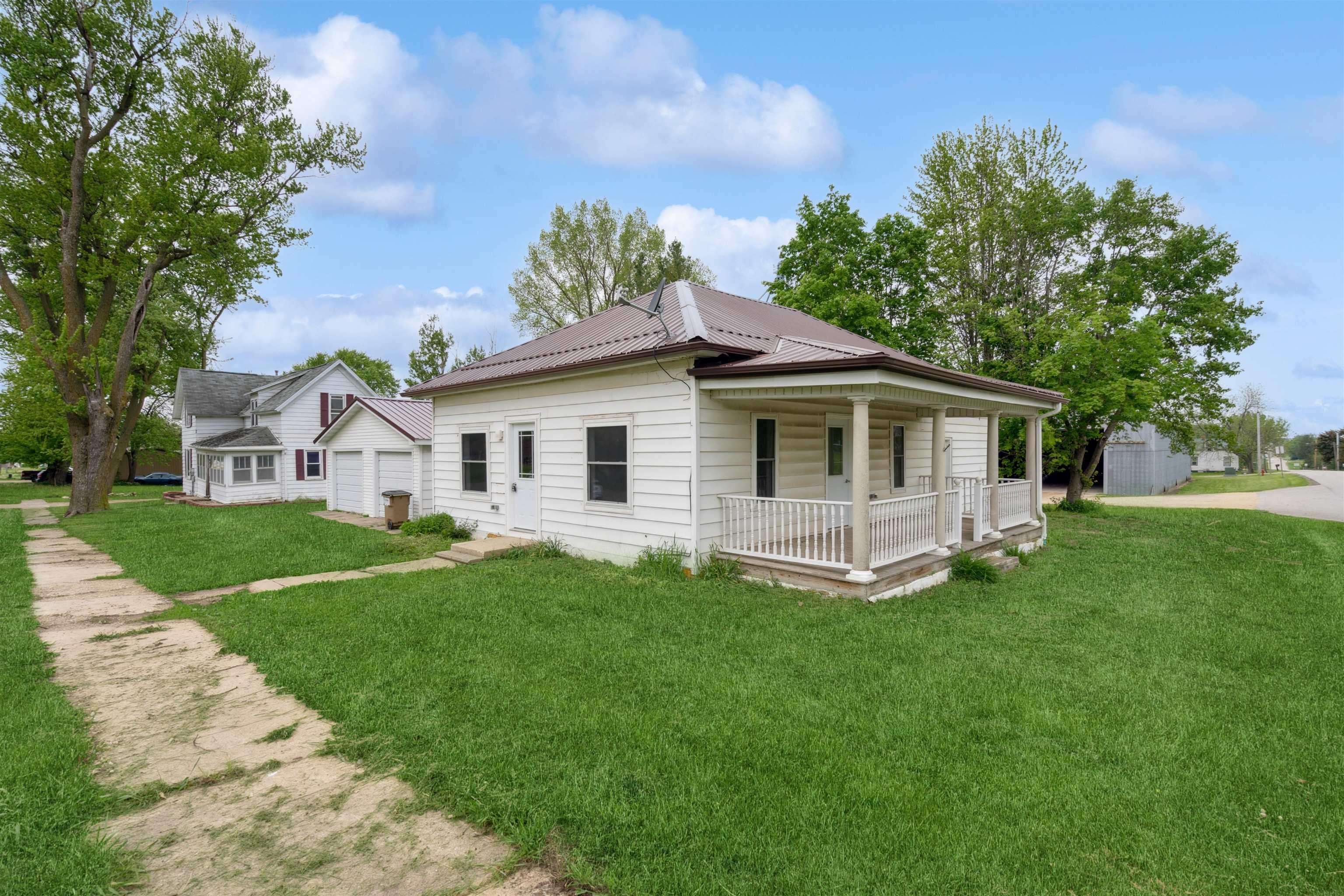 Arlington, IA 50606,698 Fulton ST