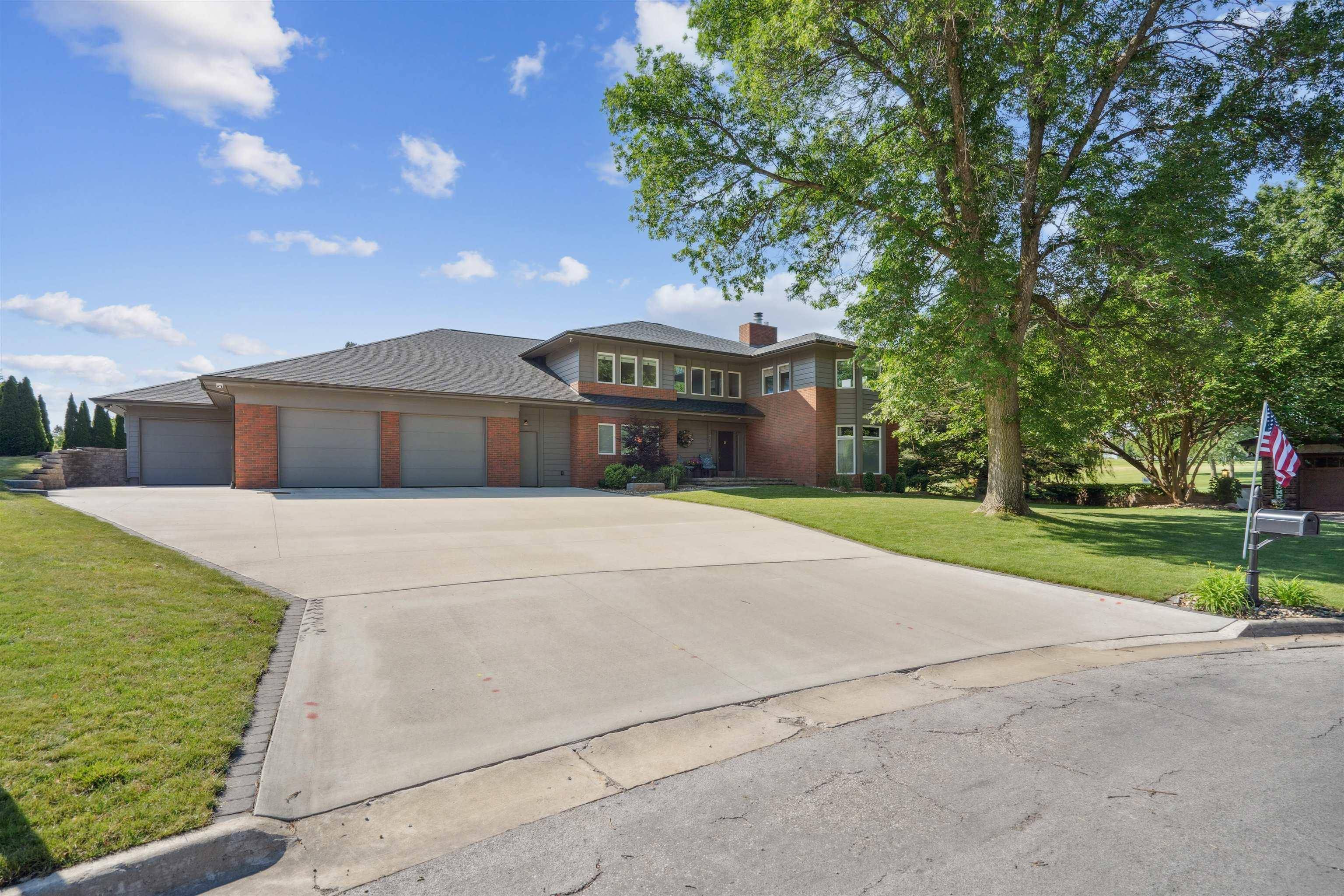 Waterloo, IA 50701,1715 Pinehurst LN