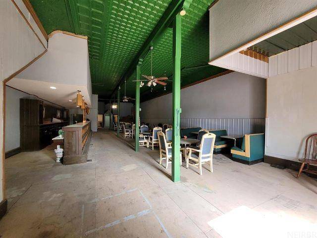 Oelwein, IA 50662,122 S Frederick AVE