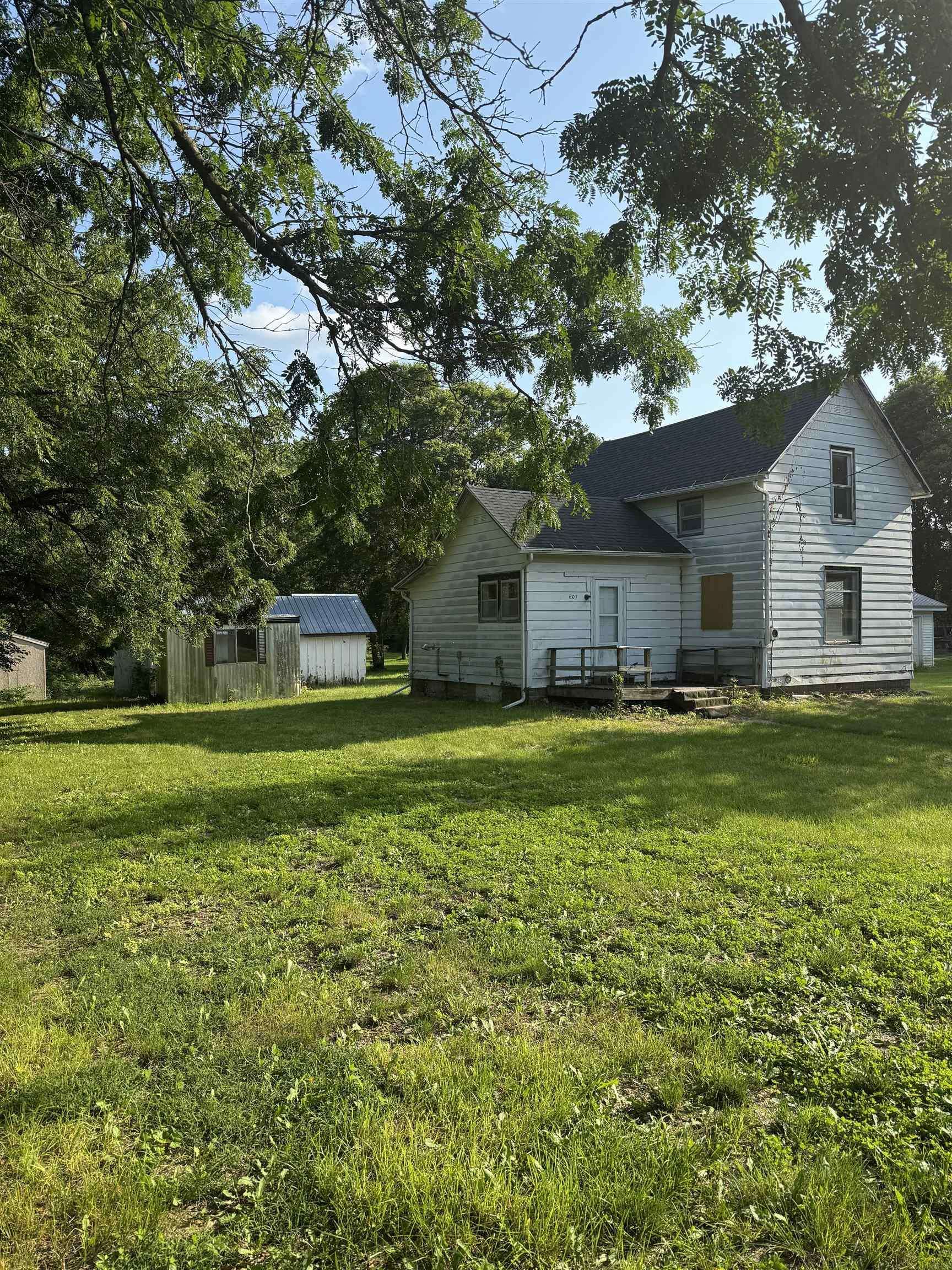 Brandon, IA 52210,607 South ST