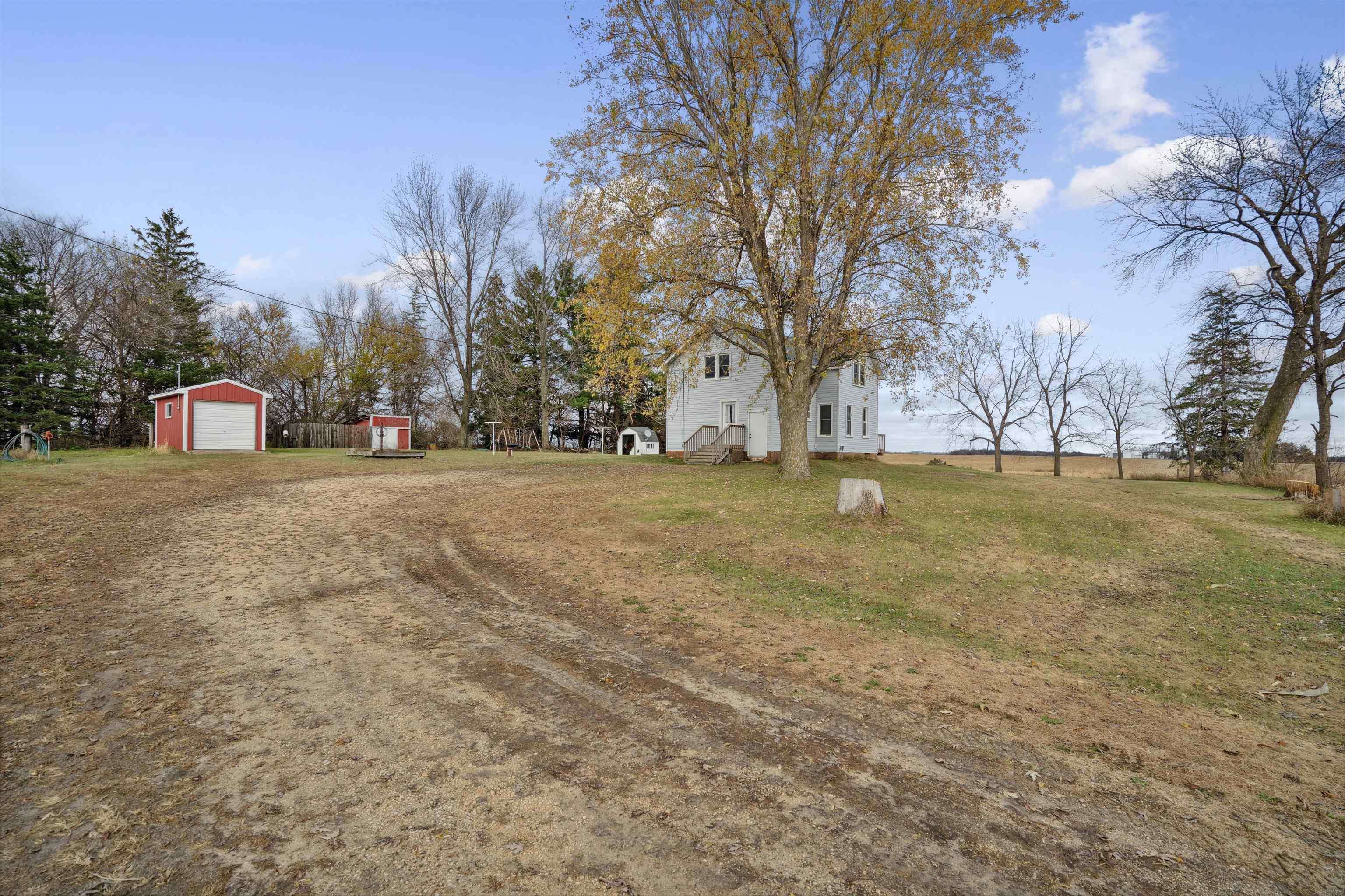 Lamont, IA 50650,1838 20th ST