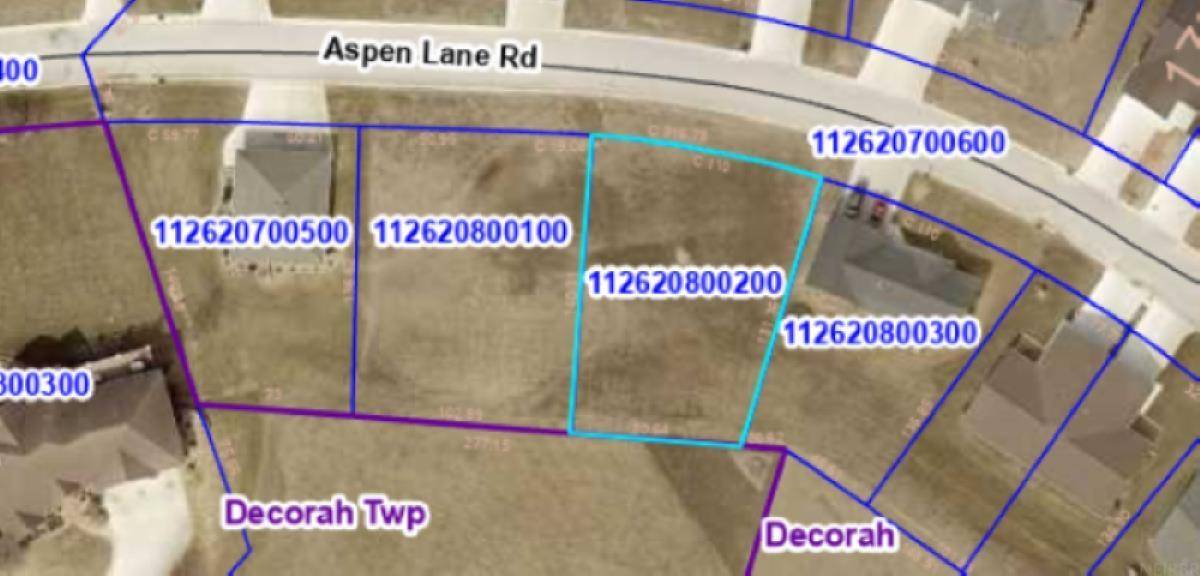 Decorah, IA 52101,2403 Aspen Lane RD