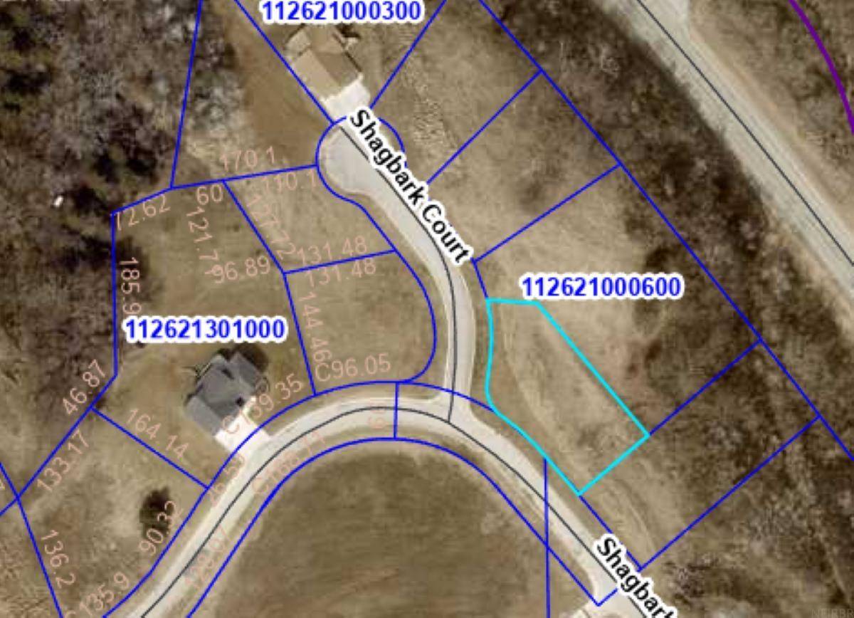 Decorah, IA 52101,1002 Shagbark CT