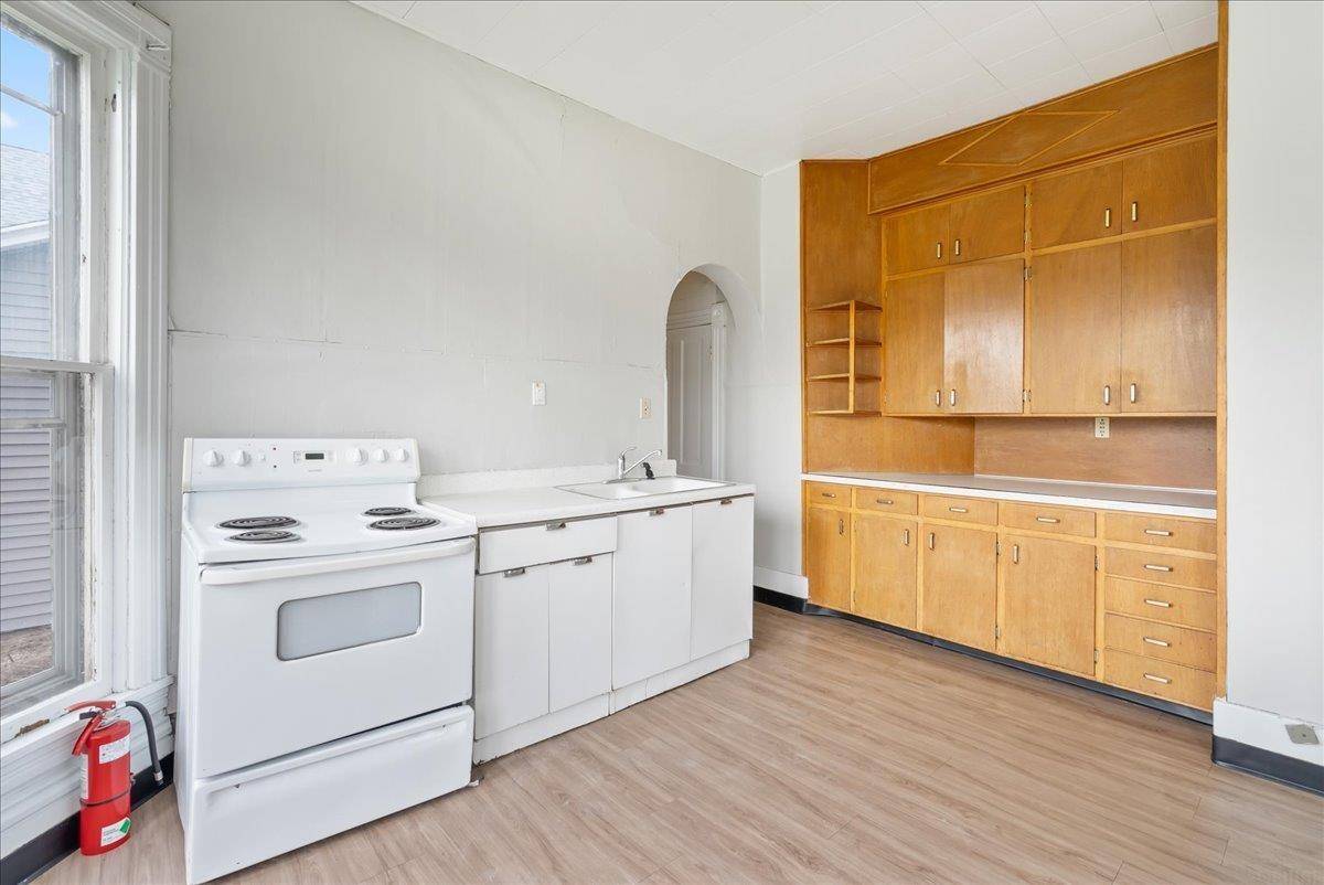 Cedar Falls, IA 50613,321 Clay Street
